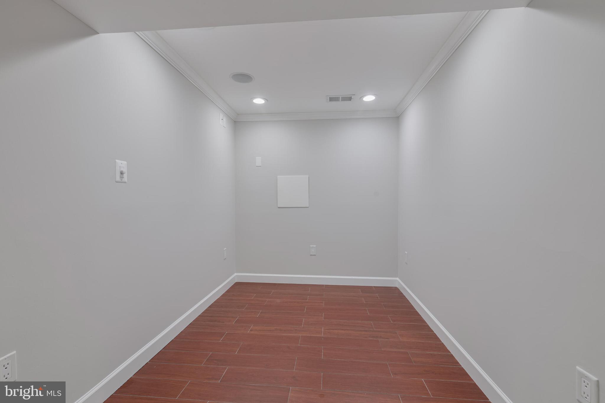 FAIRCHESTER - Residential