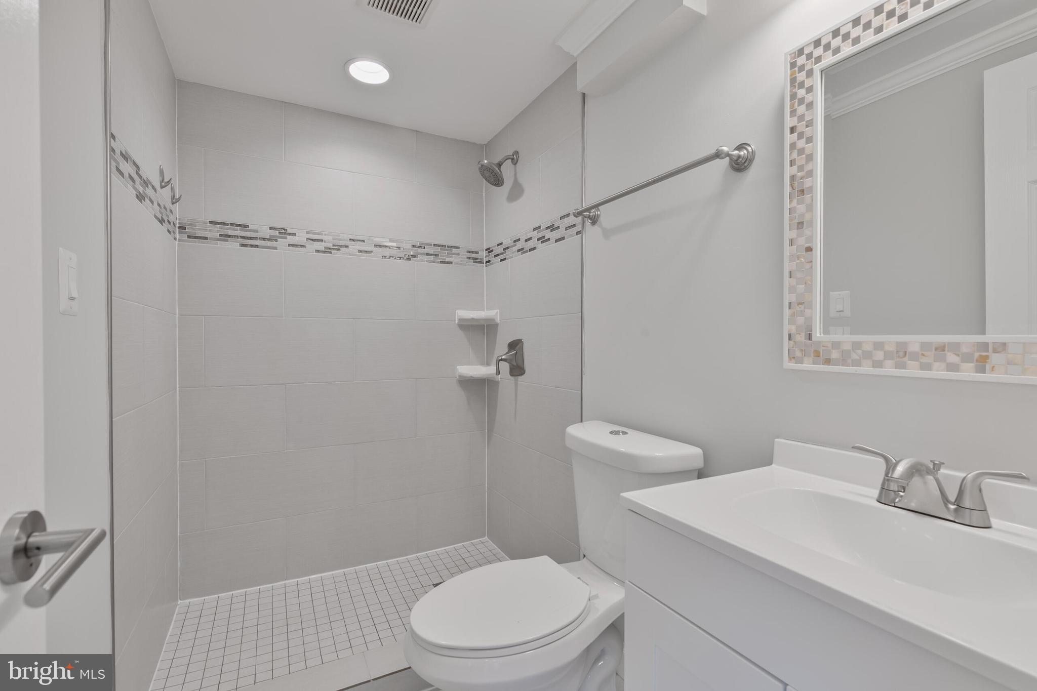 FAIRCHESTER - Residential