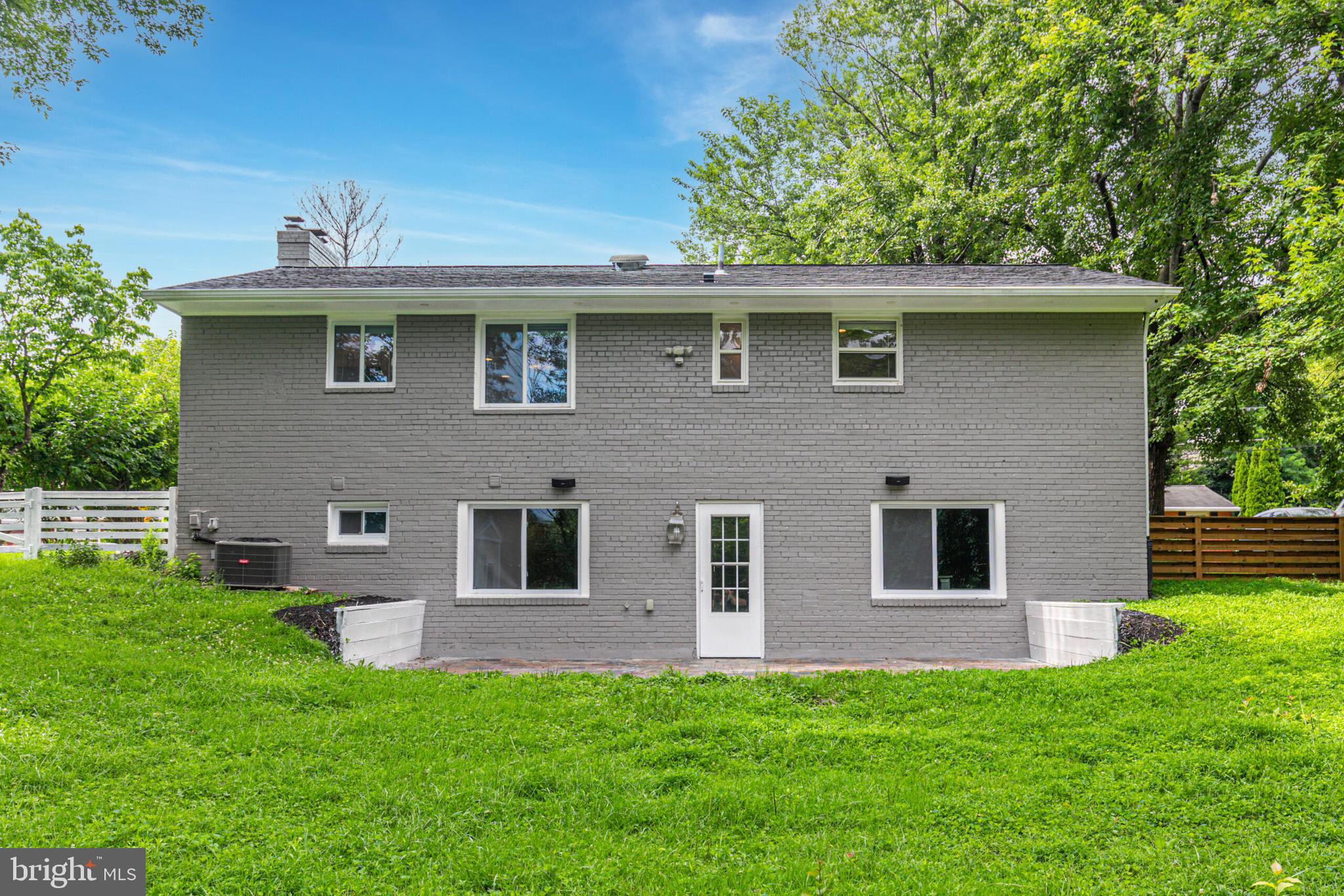 FAIRCHESTER - Residential