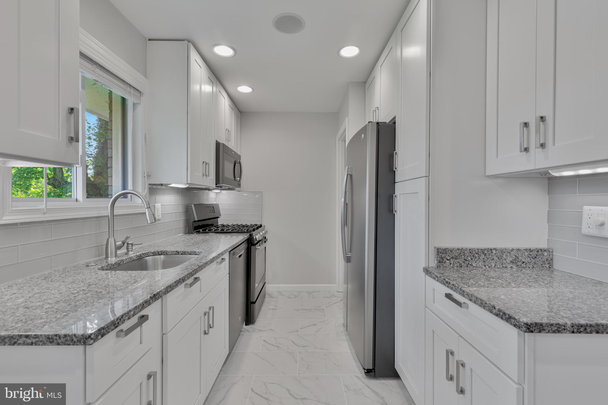 FAIRCHESTER - Residential