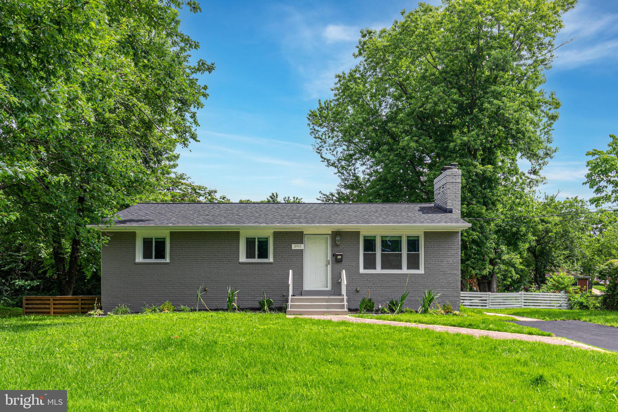 3911 EGAN DRIVE