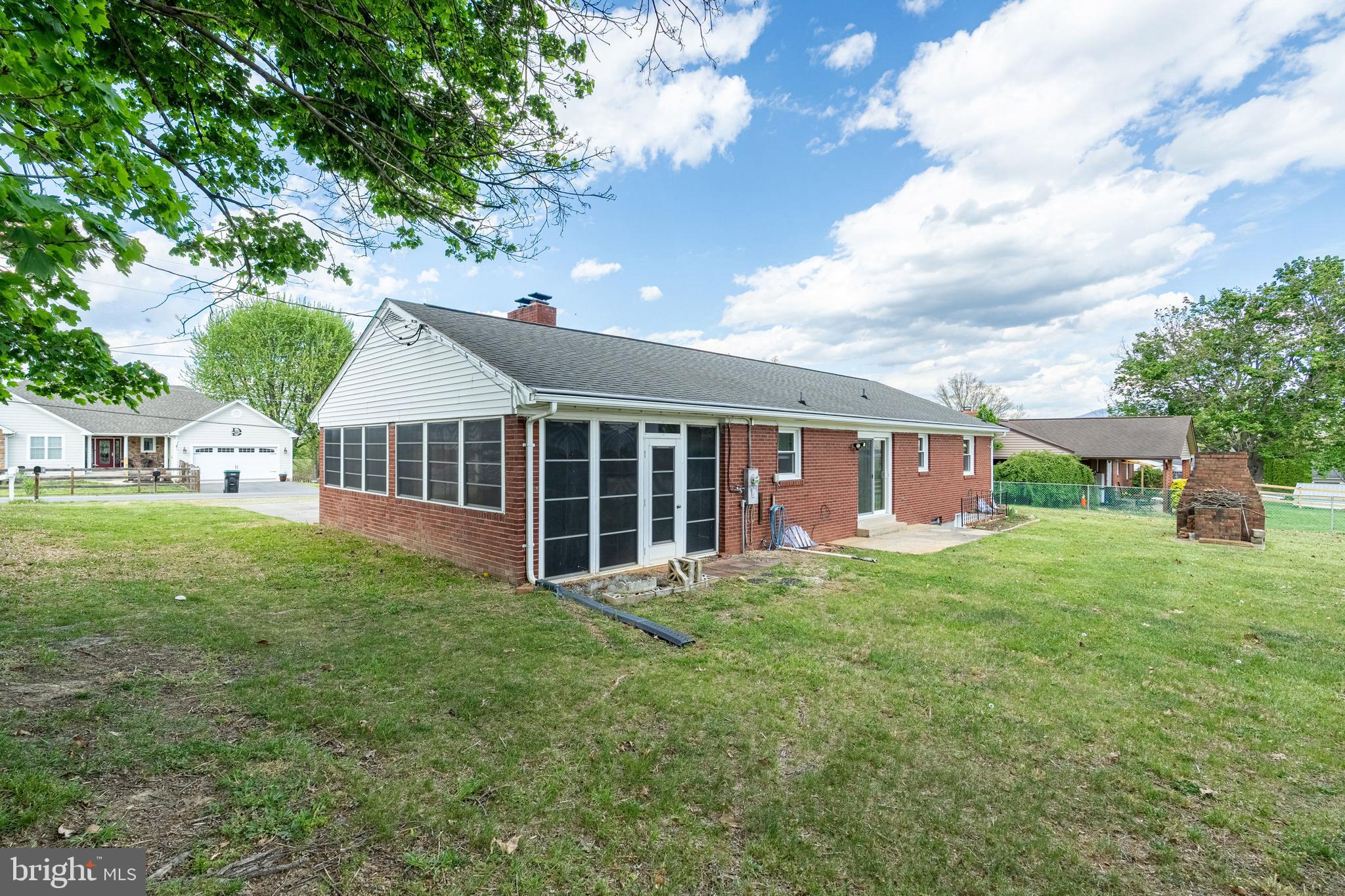 WOODLAND PARK - Residential