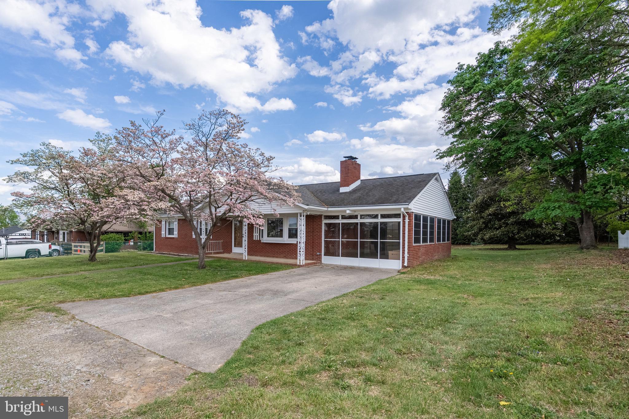 WOODLAND PARK - Residential