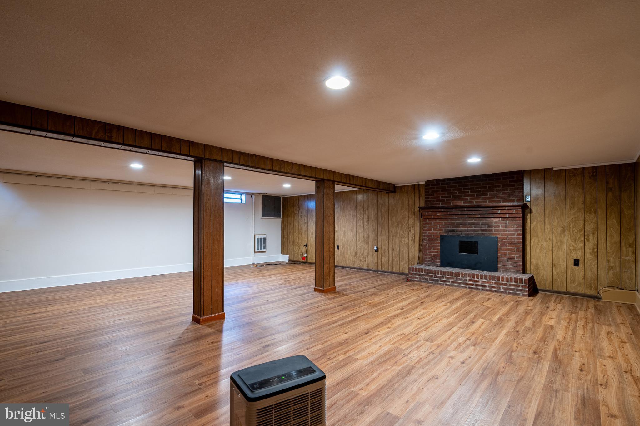 WOODLAND PARK - Residential