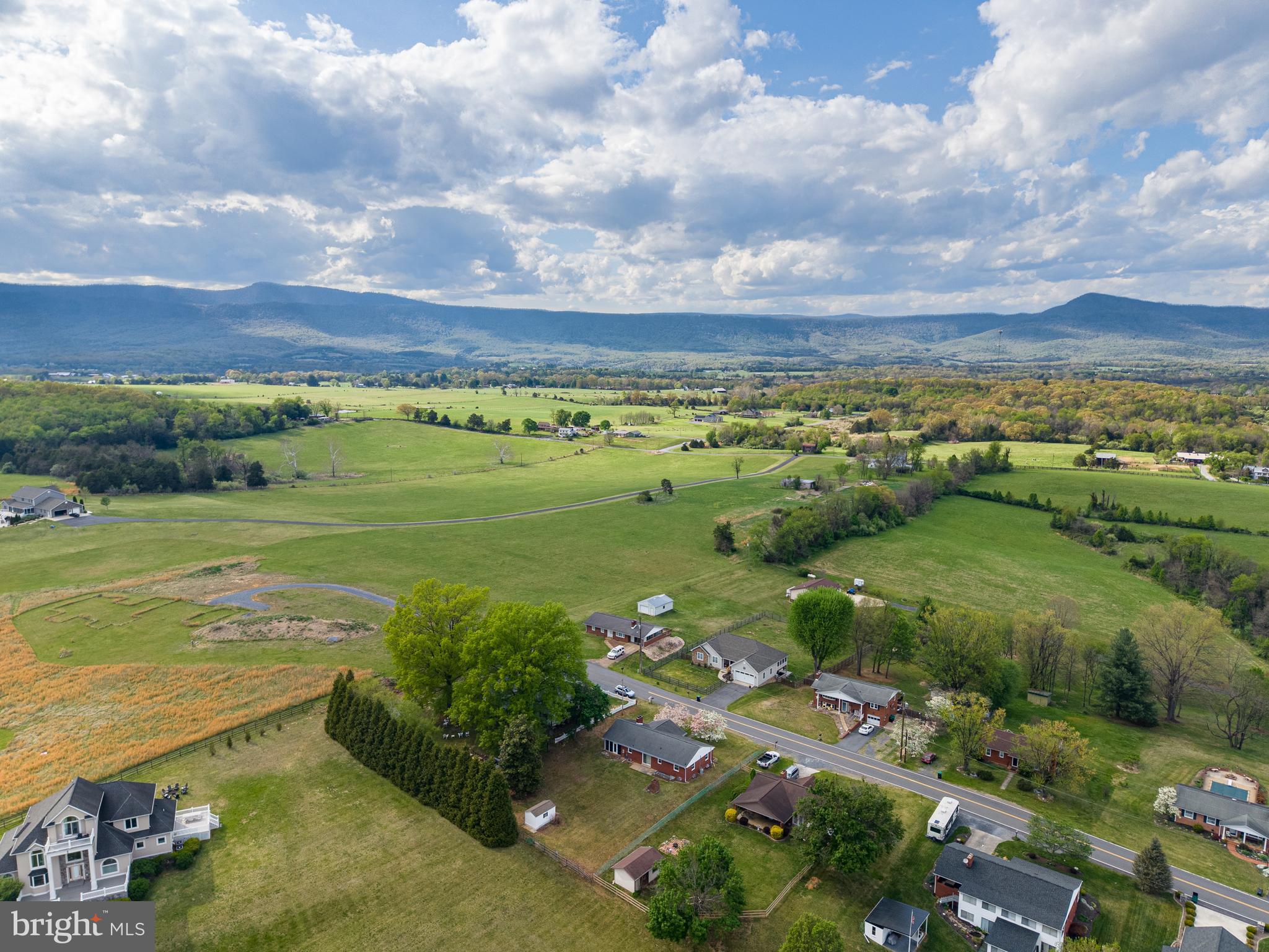 WOODLAND PARK - Residential