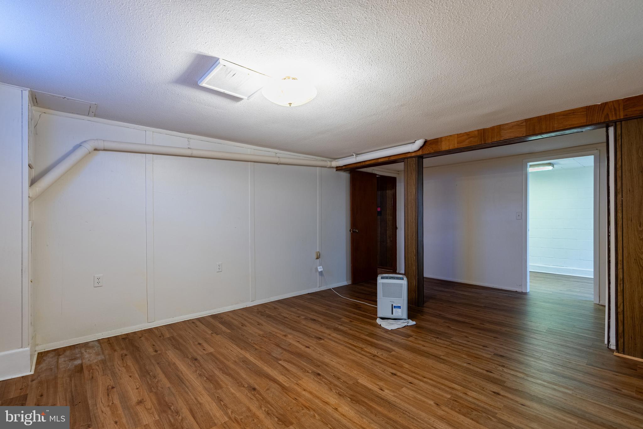 WOODLAND PARK - Residential