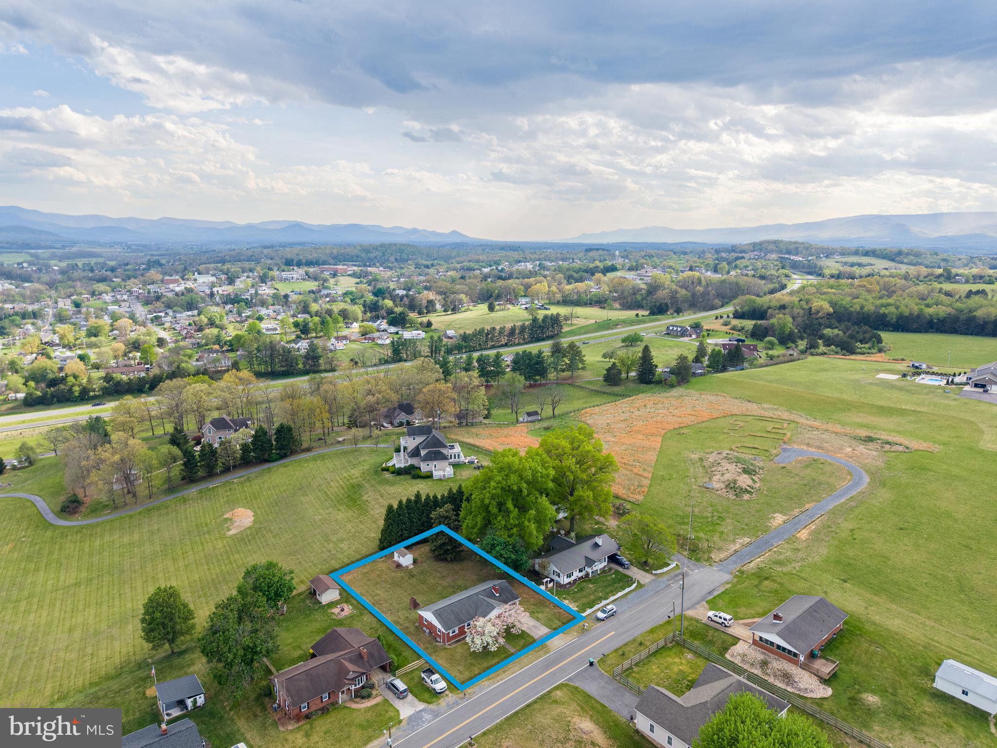 WOODLAND PARK - Residential