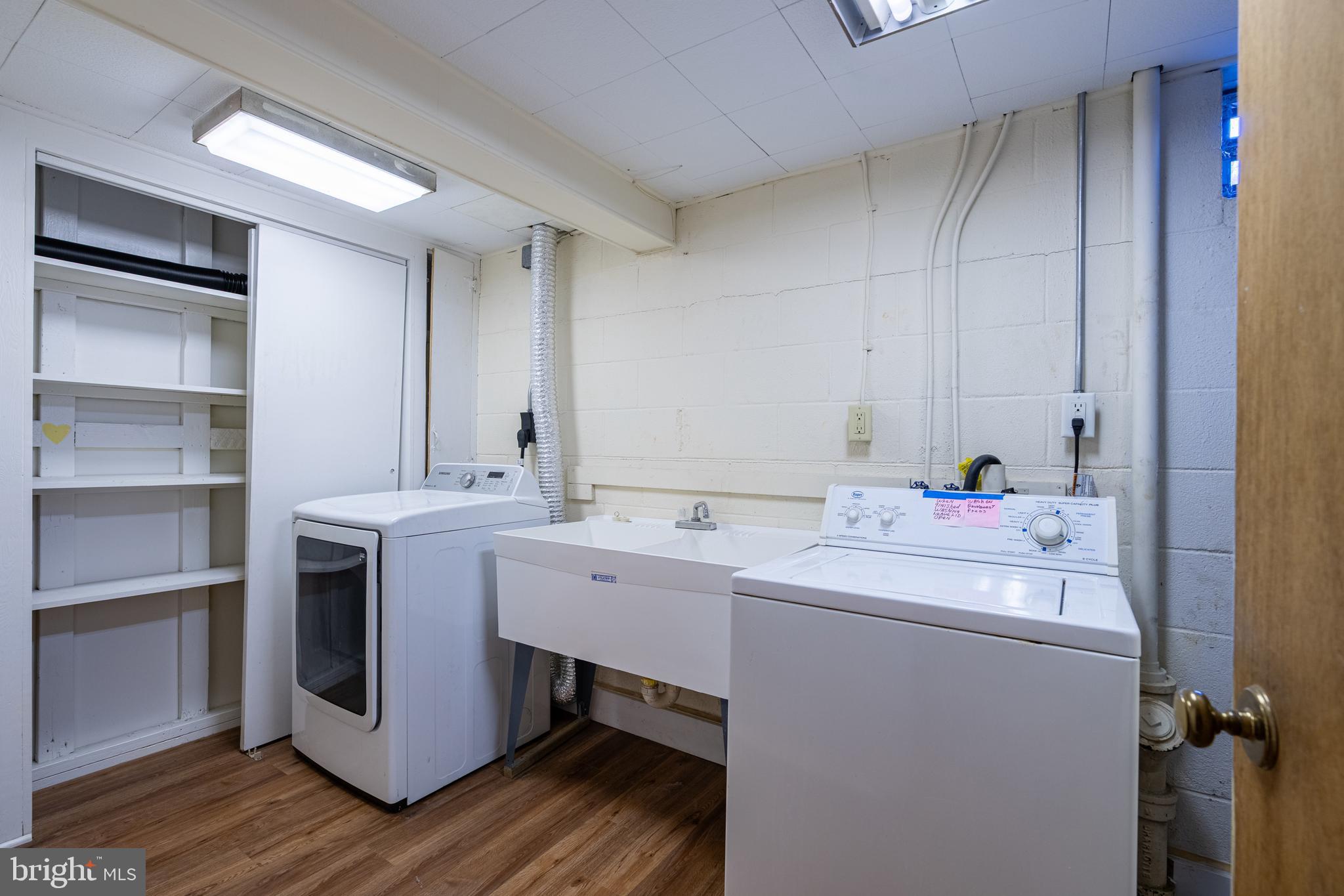 WOODLAND PARK - Residential