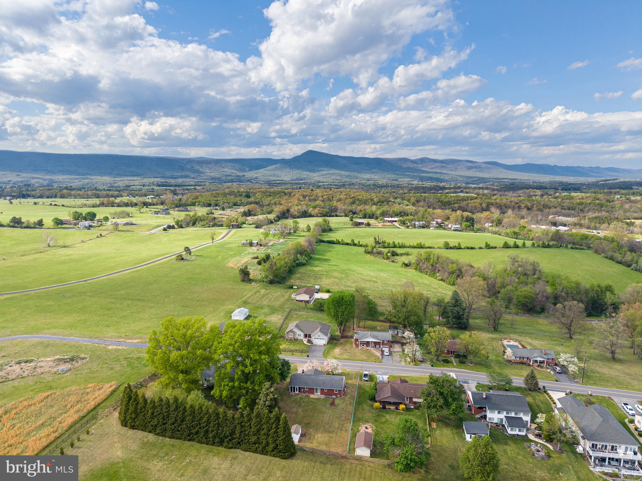 WOODLAND PARK - Residential