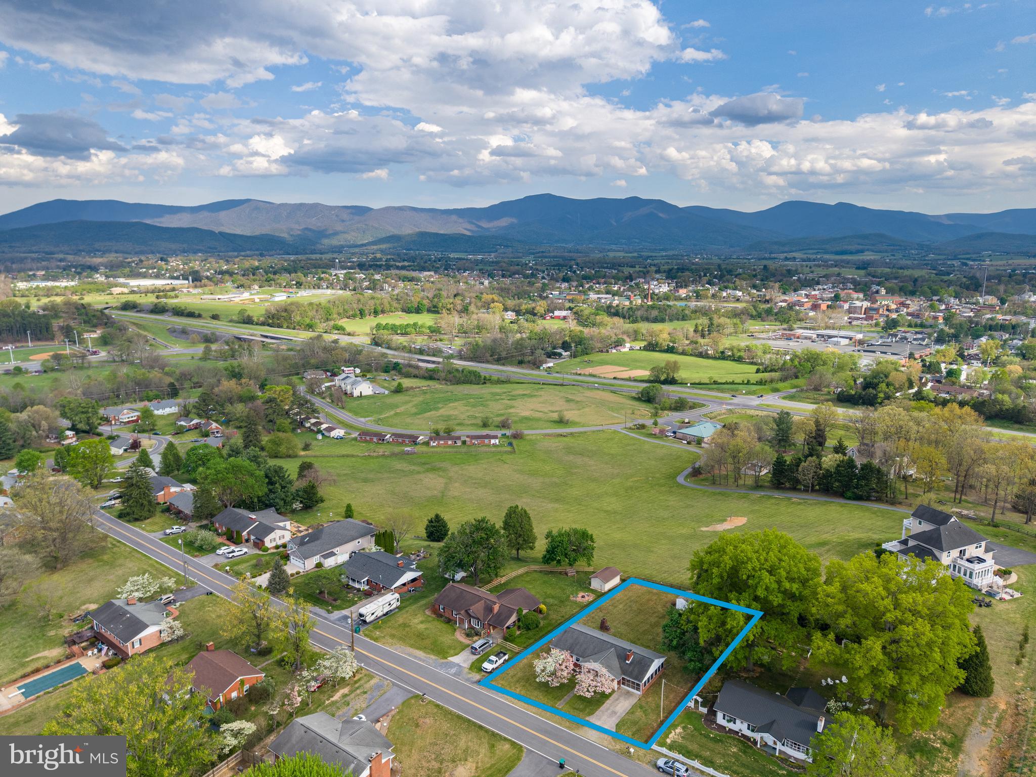 WOODLAND PARK - Residential