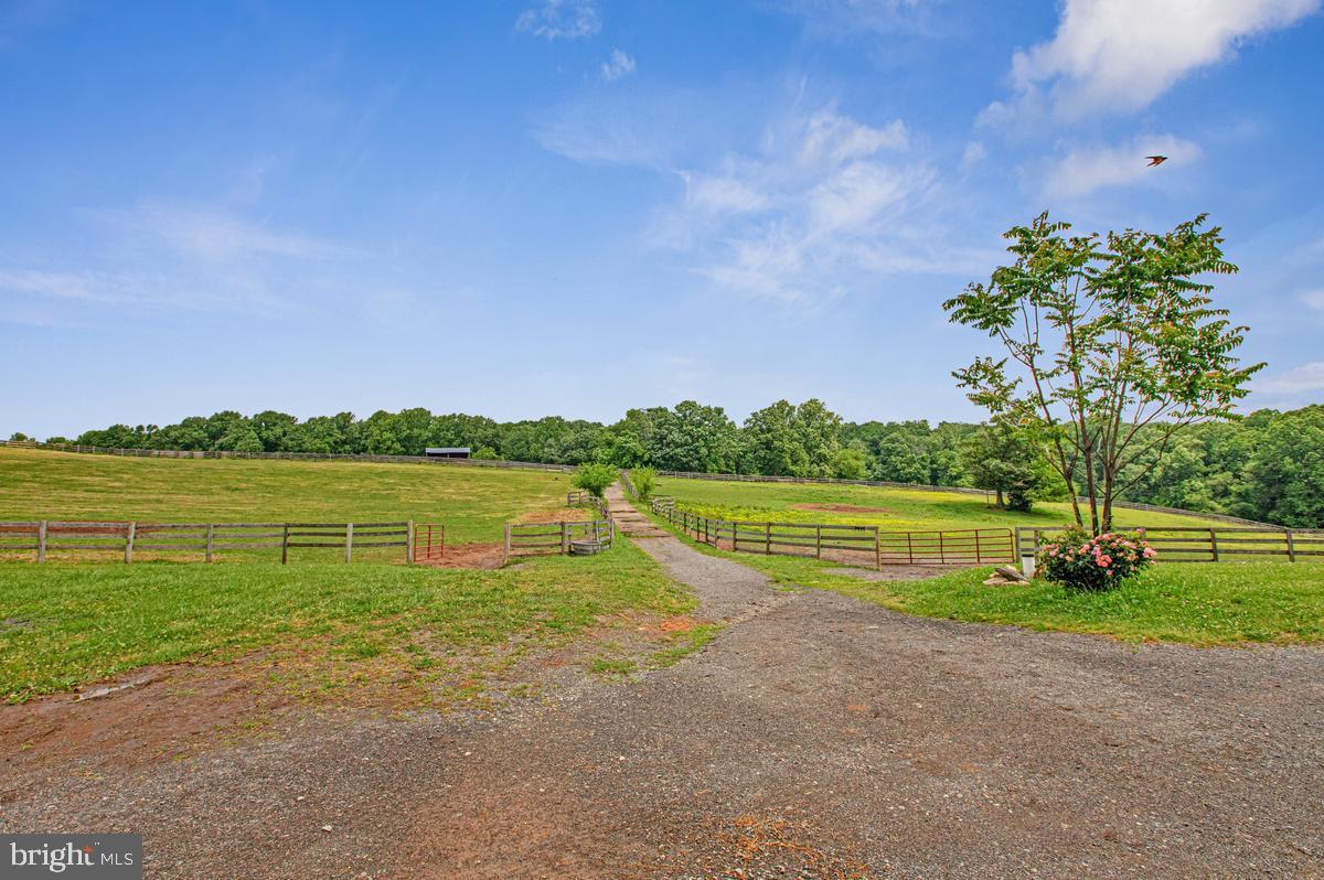 26220 MULLINIX MILL ROAD
