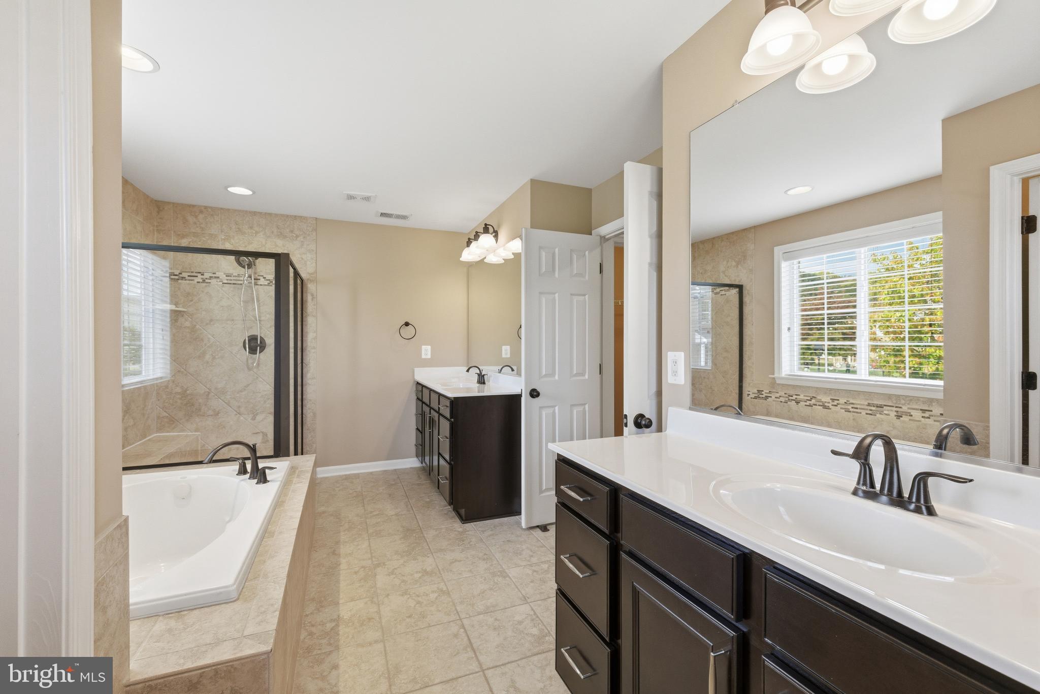 HUNTER RIDGE ESTATES - Residential