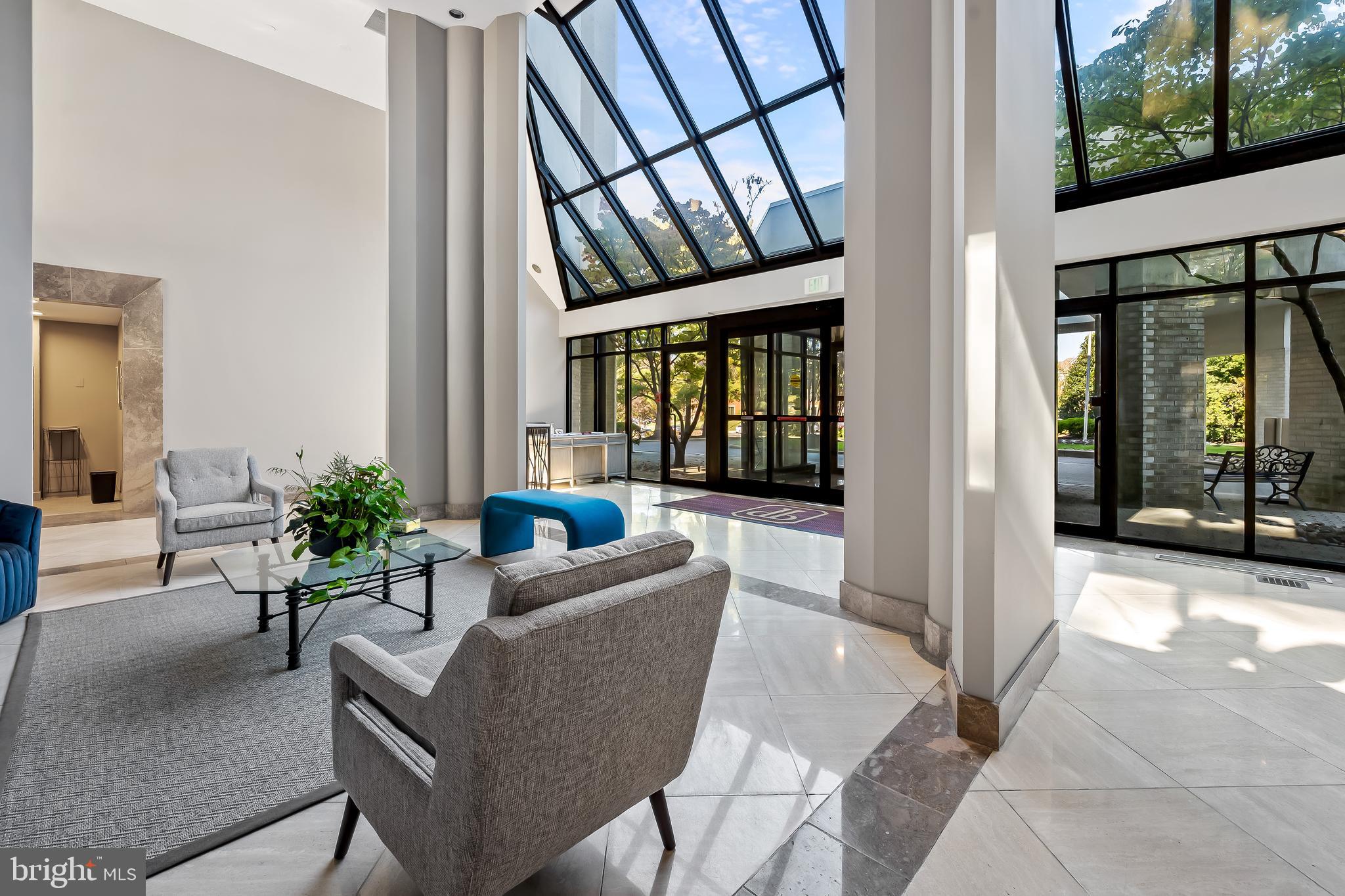 PAVILION IN THE PARK - Residential