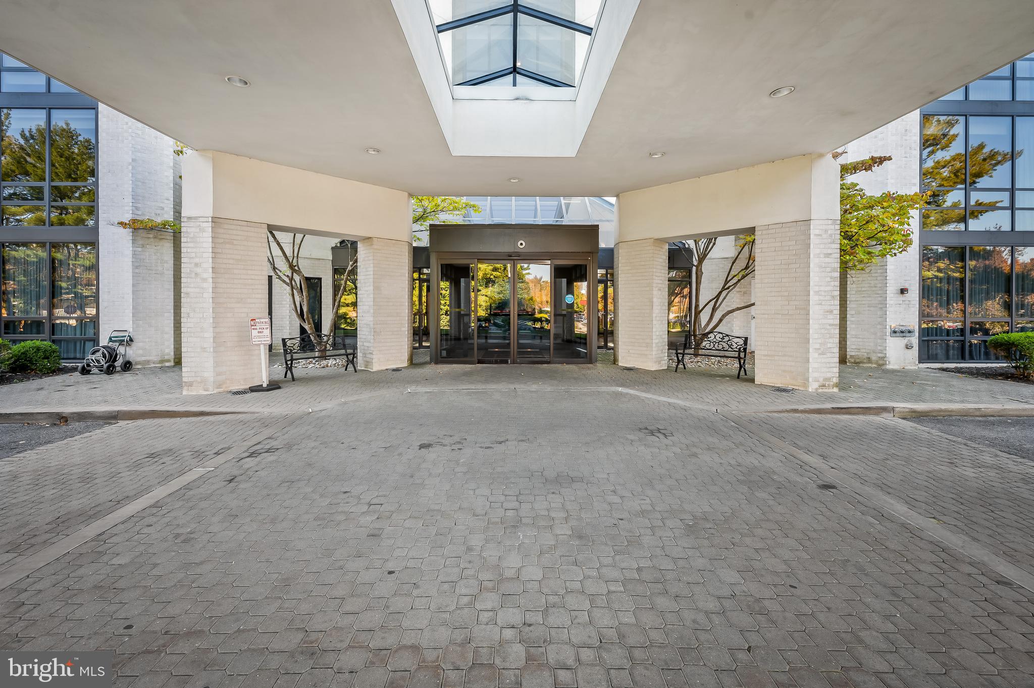 PAVILION IN THE PARK - Residential