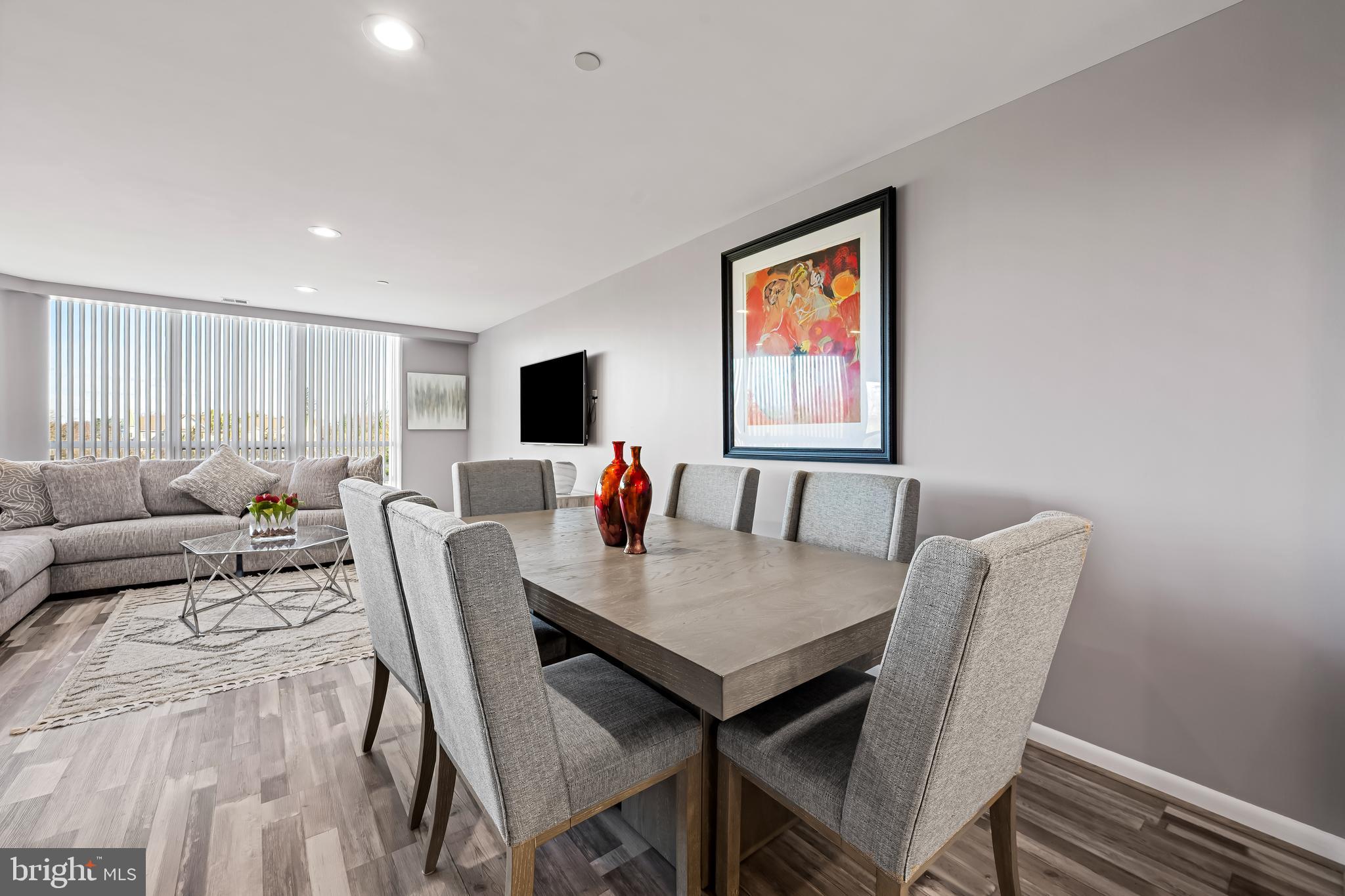 PAVILION IN THE PARK - Residential