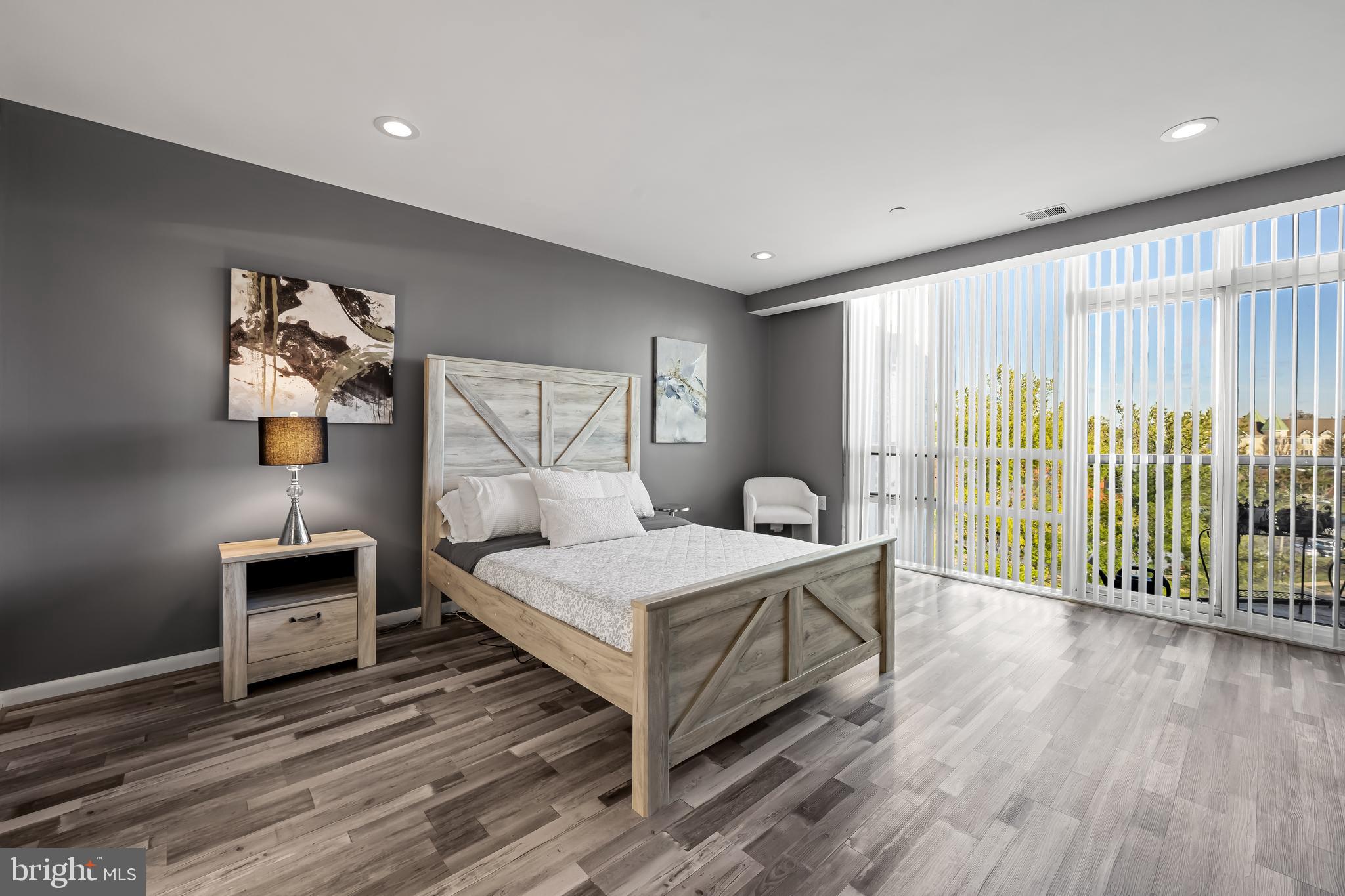 PAVILION IN THE PARK - Residential