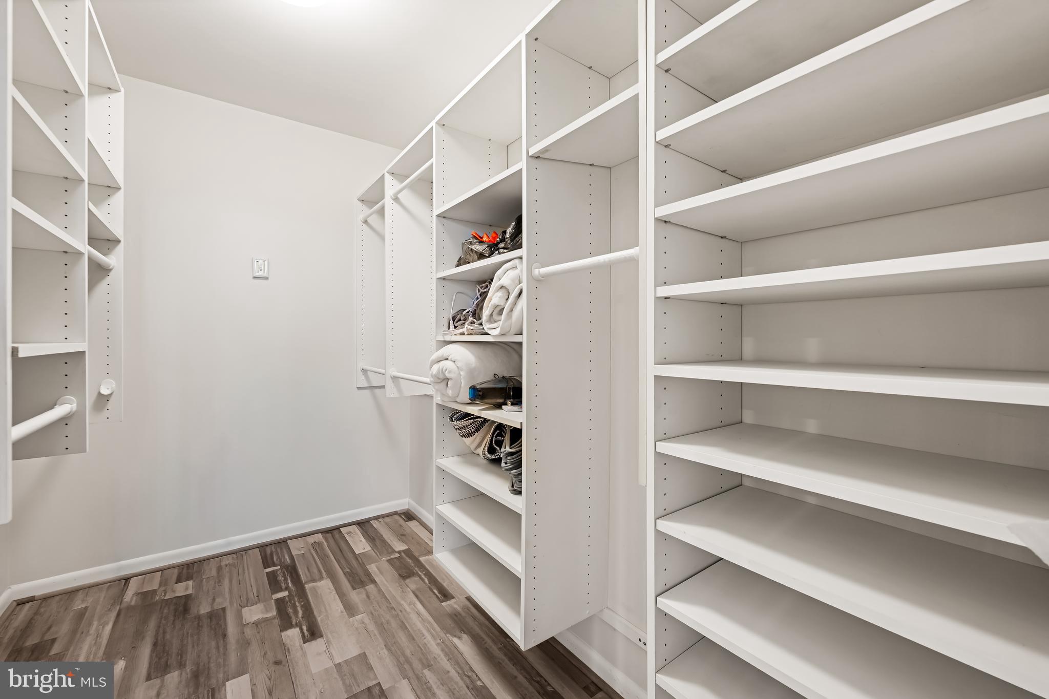 PAVILION IN THE PARK - Residential