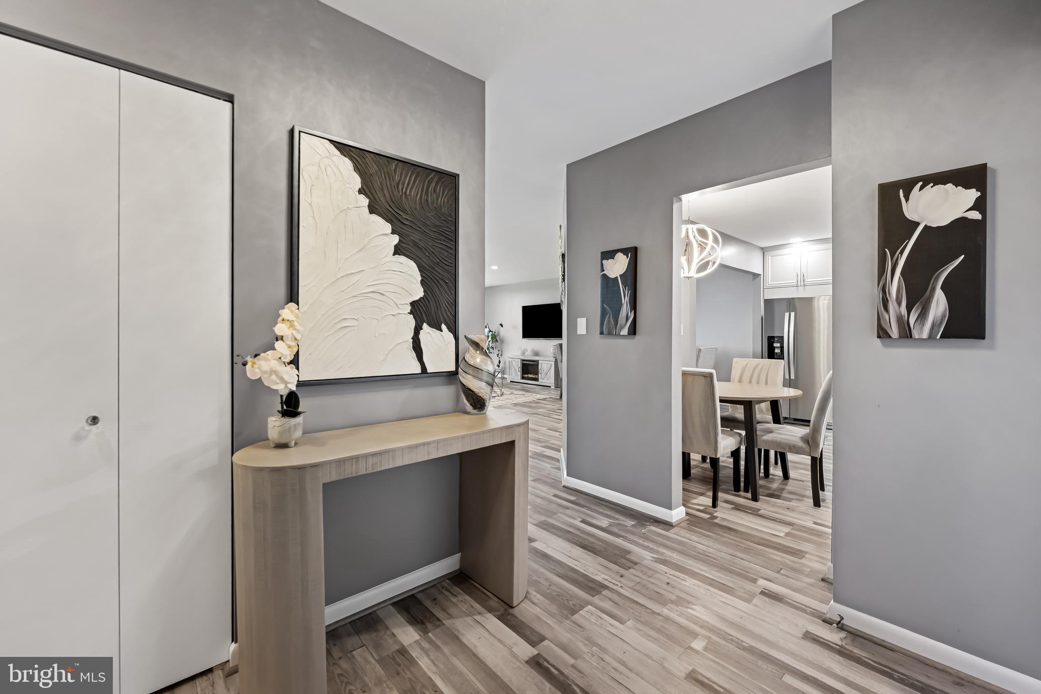 PAVILION IN THE PARK - Residential