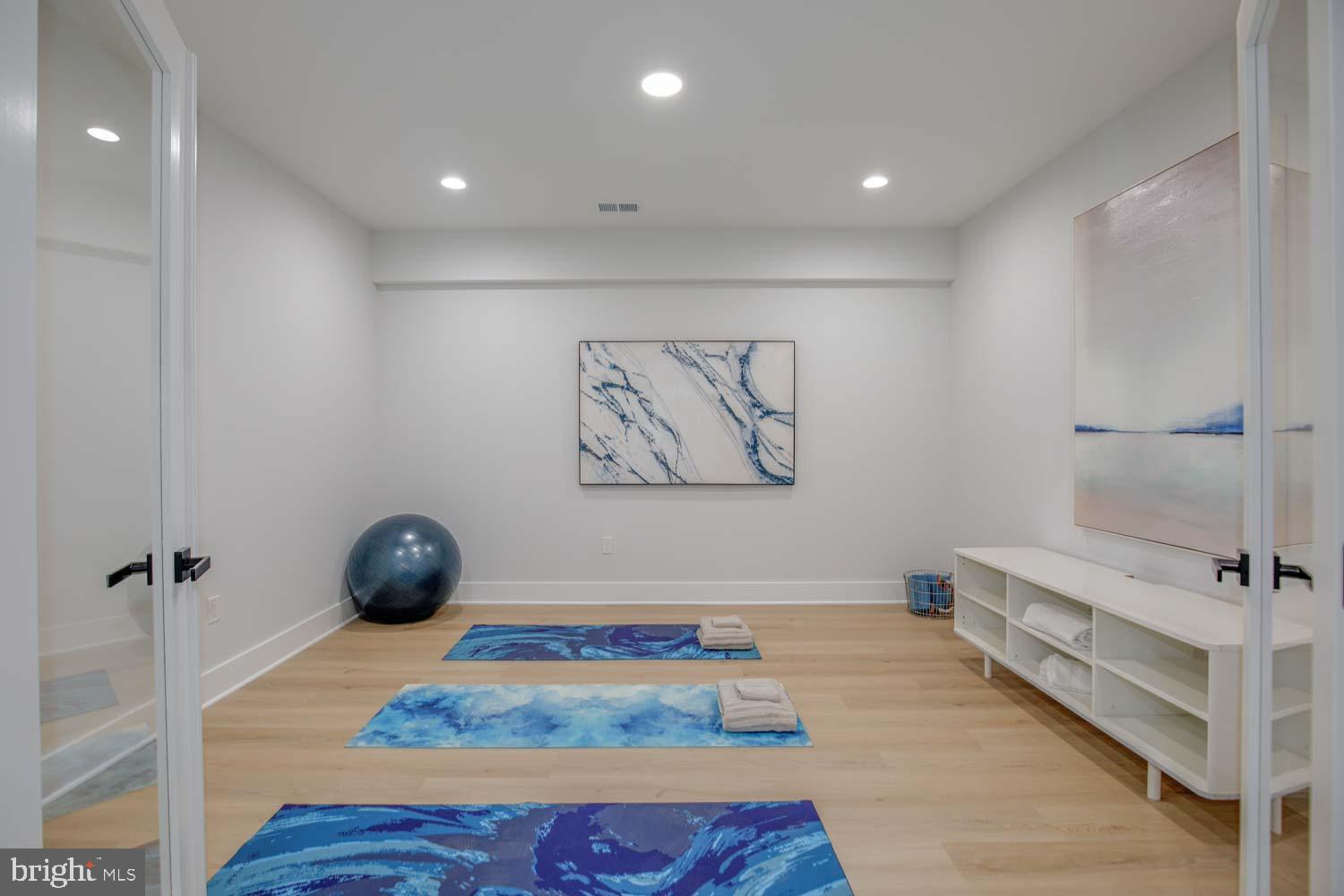 PARKWOOD - Residential