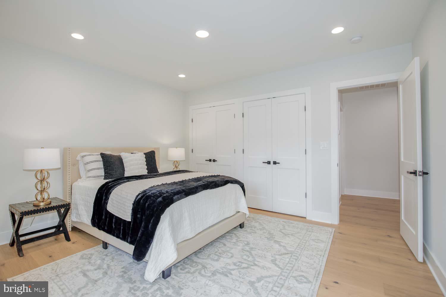 PARKWOOD - Residential