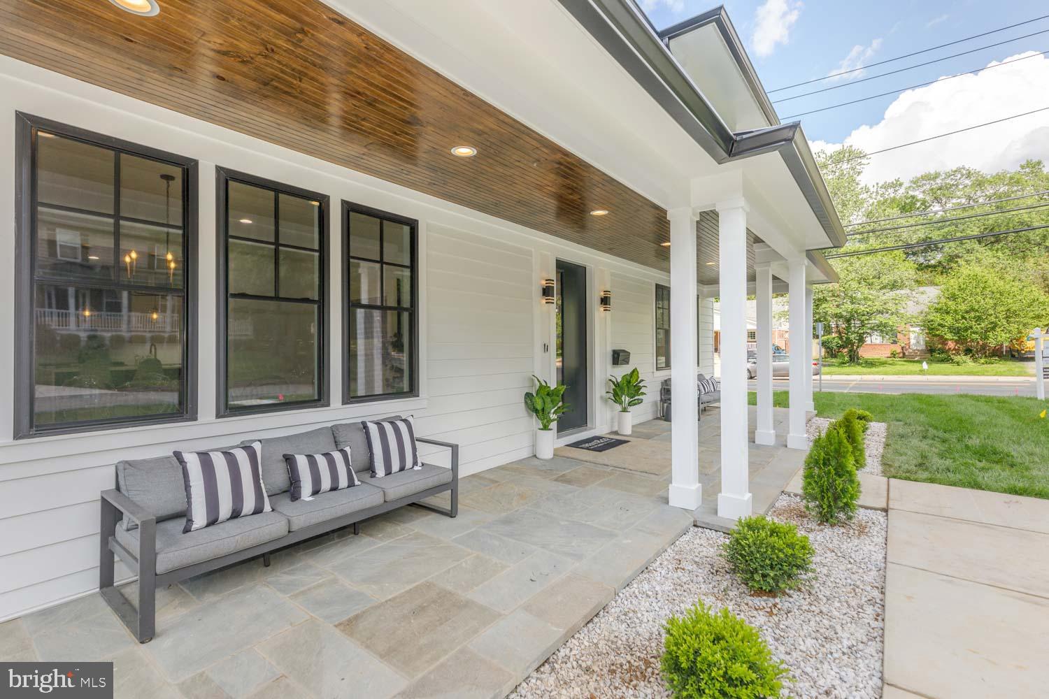 4201 MATTHEWS LANE