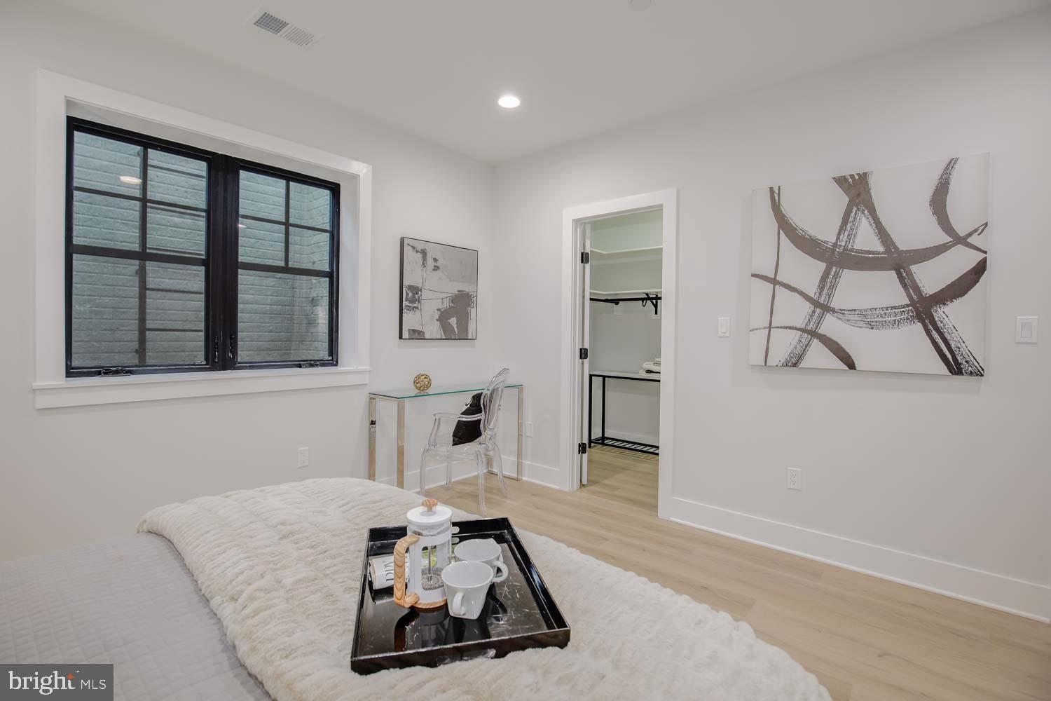 PARKWOOD - Residential