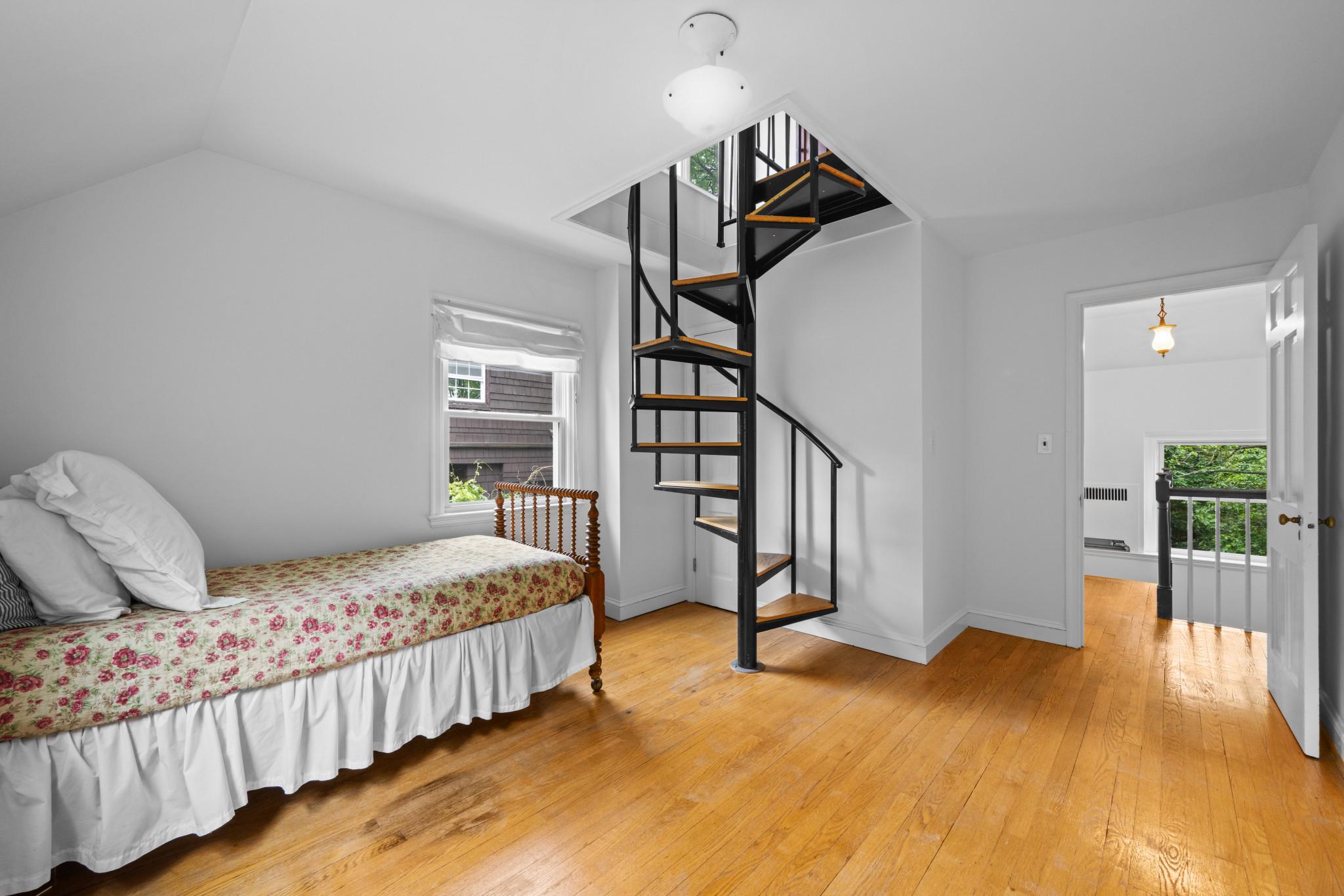 ROLAND PARK - Residential