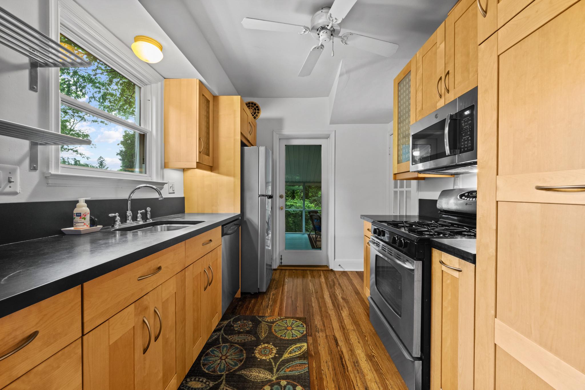 ROLAND PARK - Residential