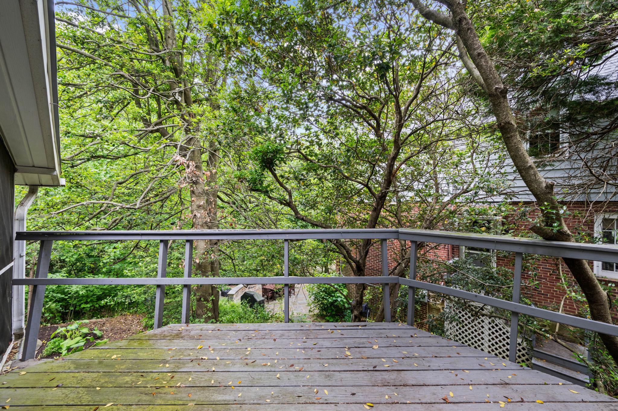 ROLAND PARK - Residential