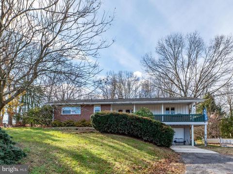 929 N MANOR ROAD HONEY BROOK PA 19344