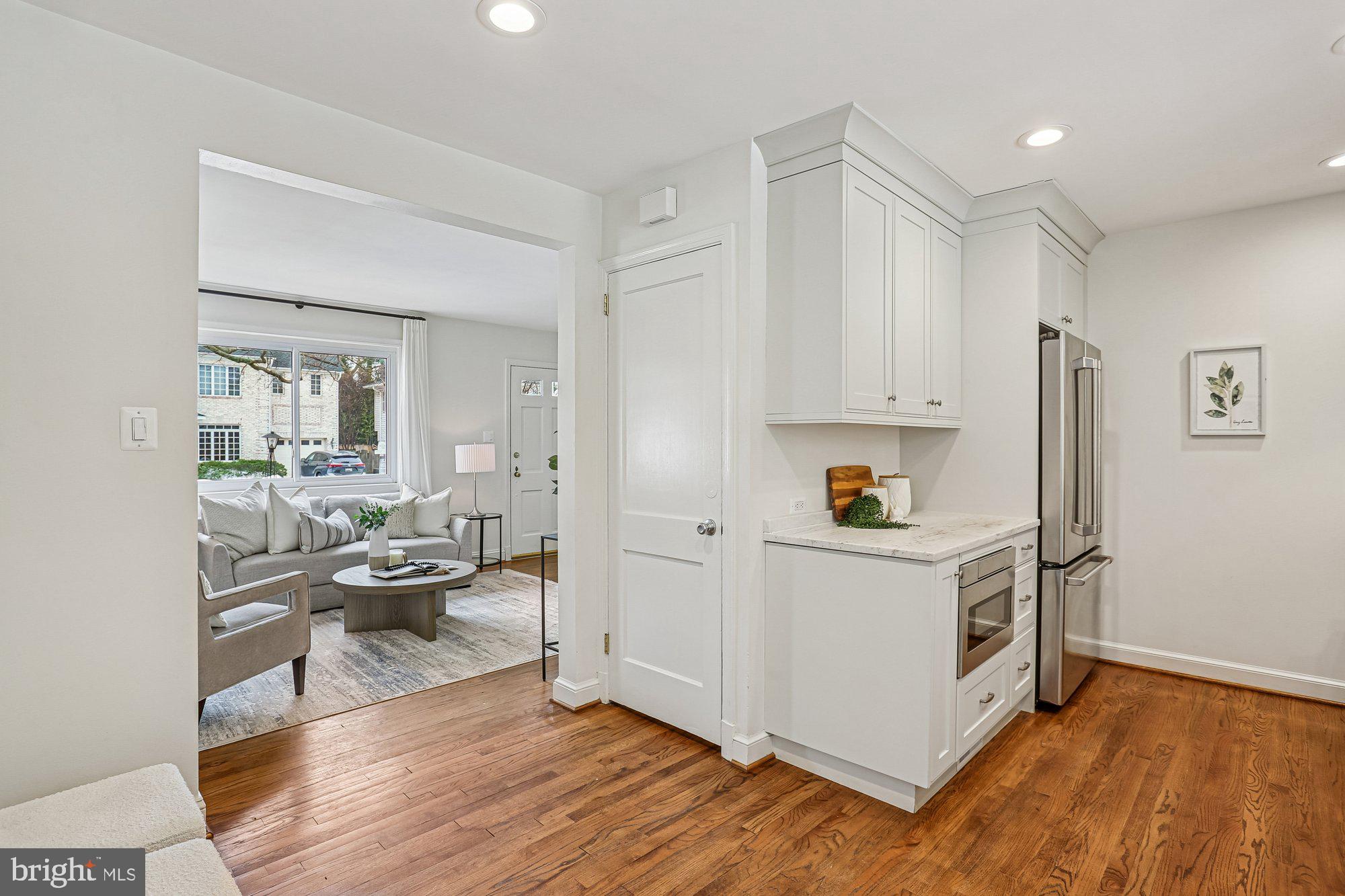 KENSINGTON ESTATES - Residential