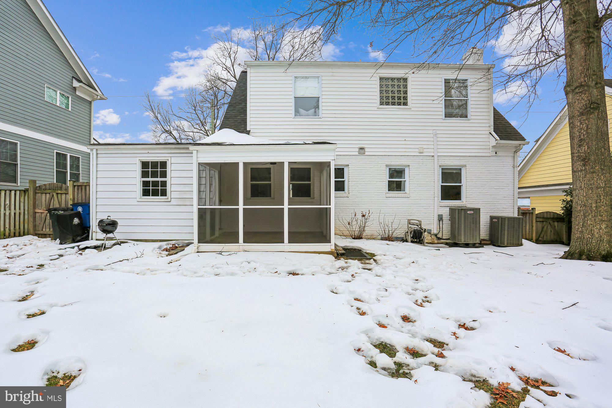 KENSINGTON ESTATES - Residential