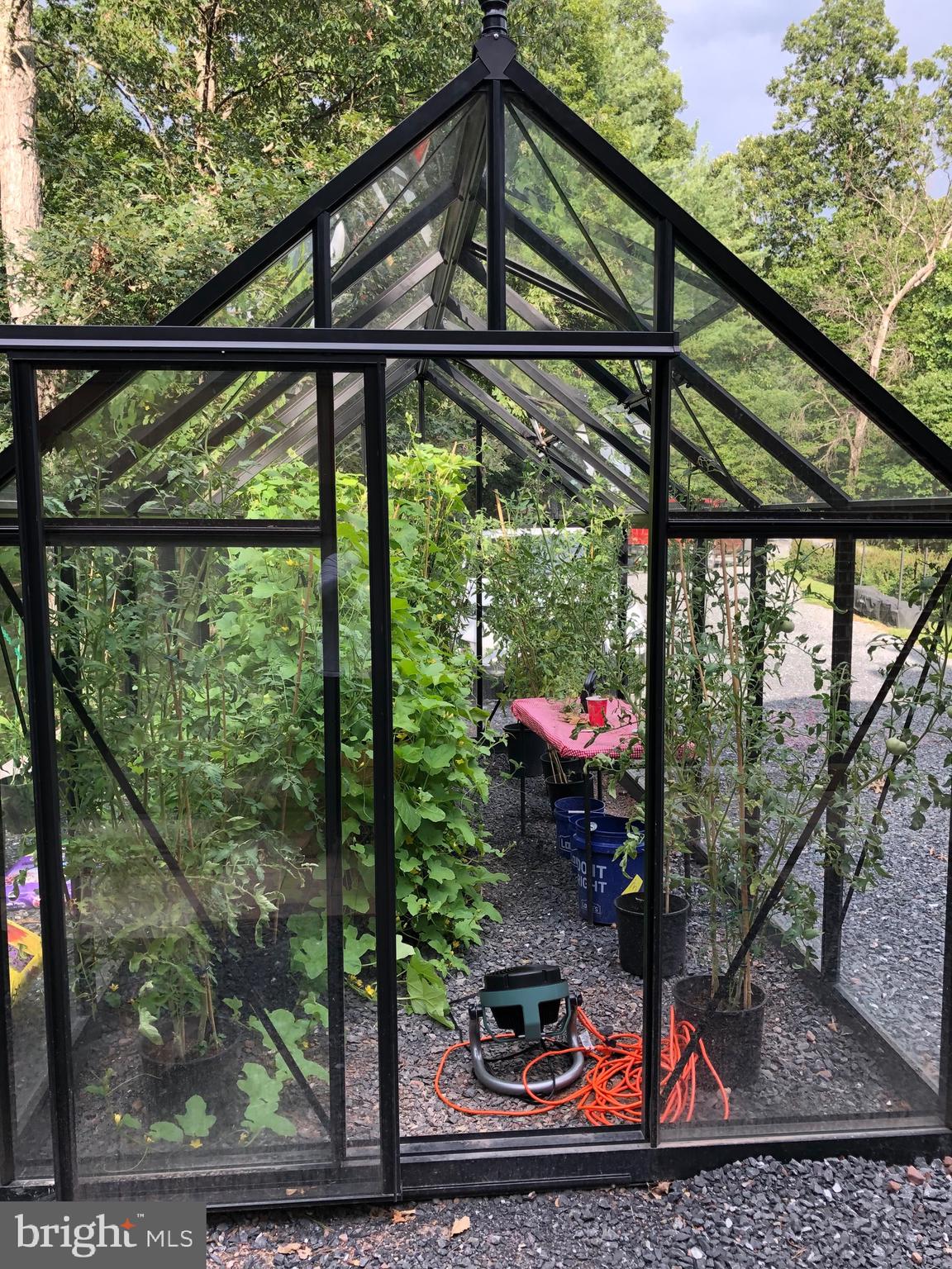 SLEEPY CREEK - Residential