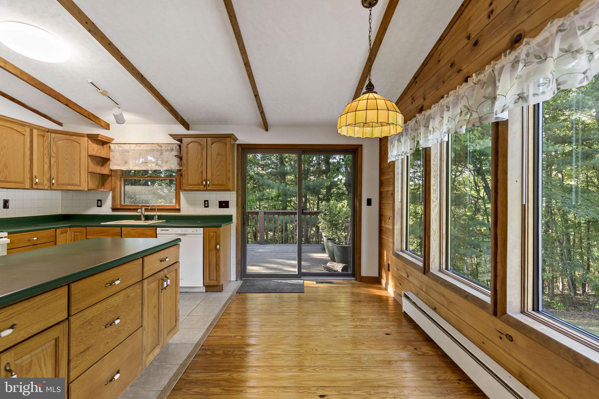 SLEEPY CREEK - Residential