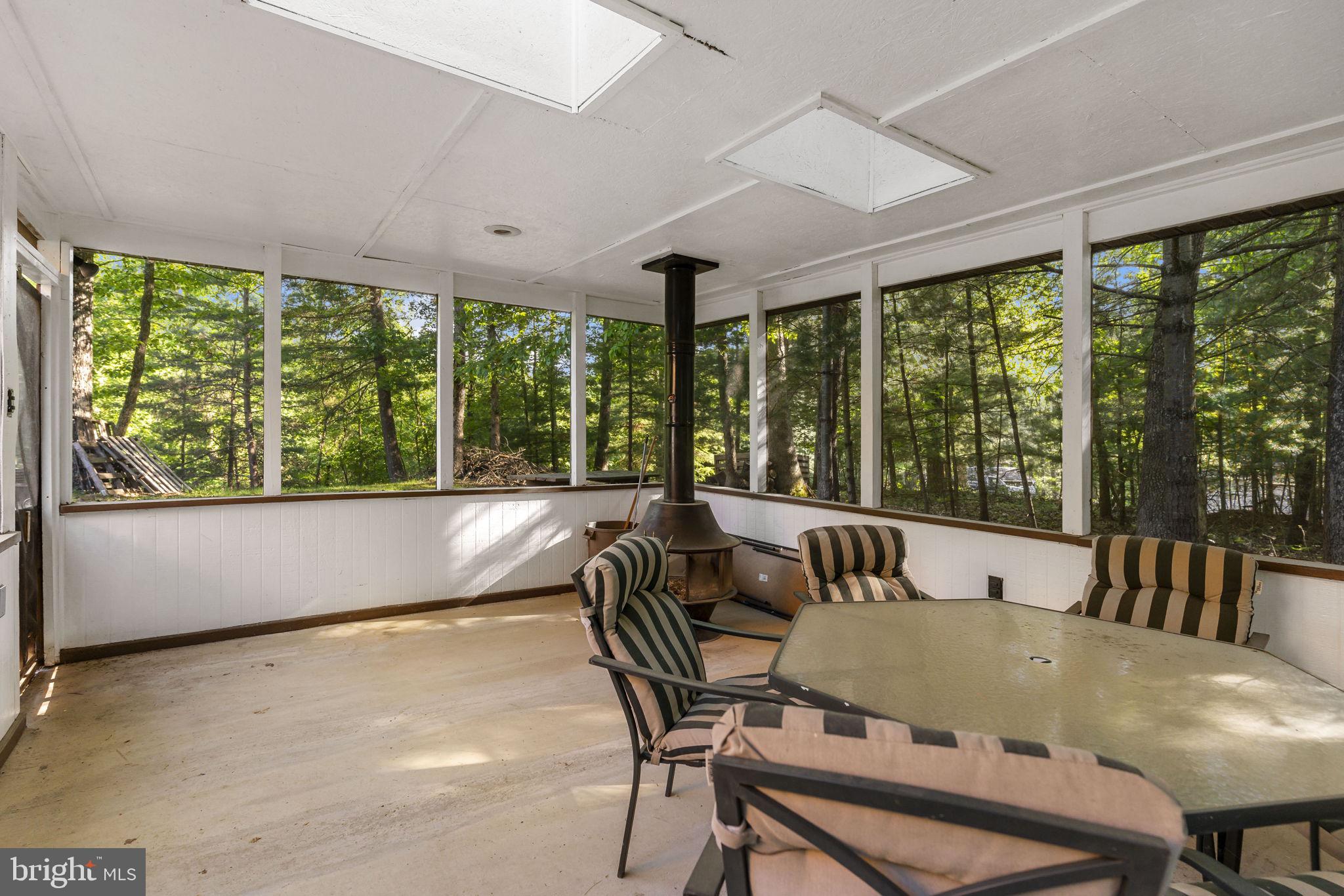 SLEEPY CREEK - Residential