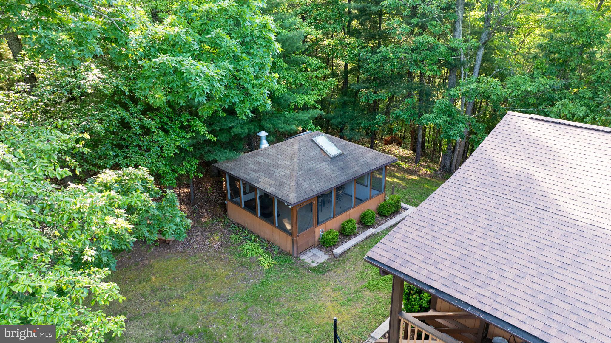 SLEEPY CREEK - Residential