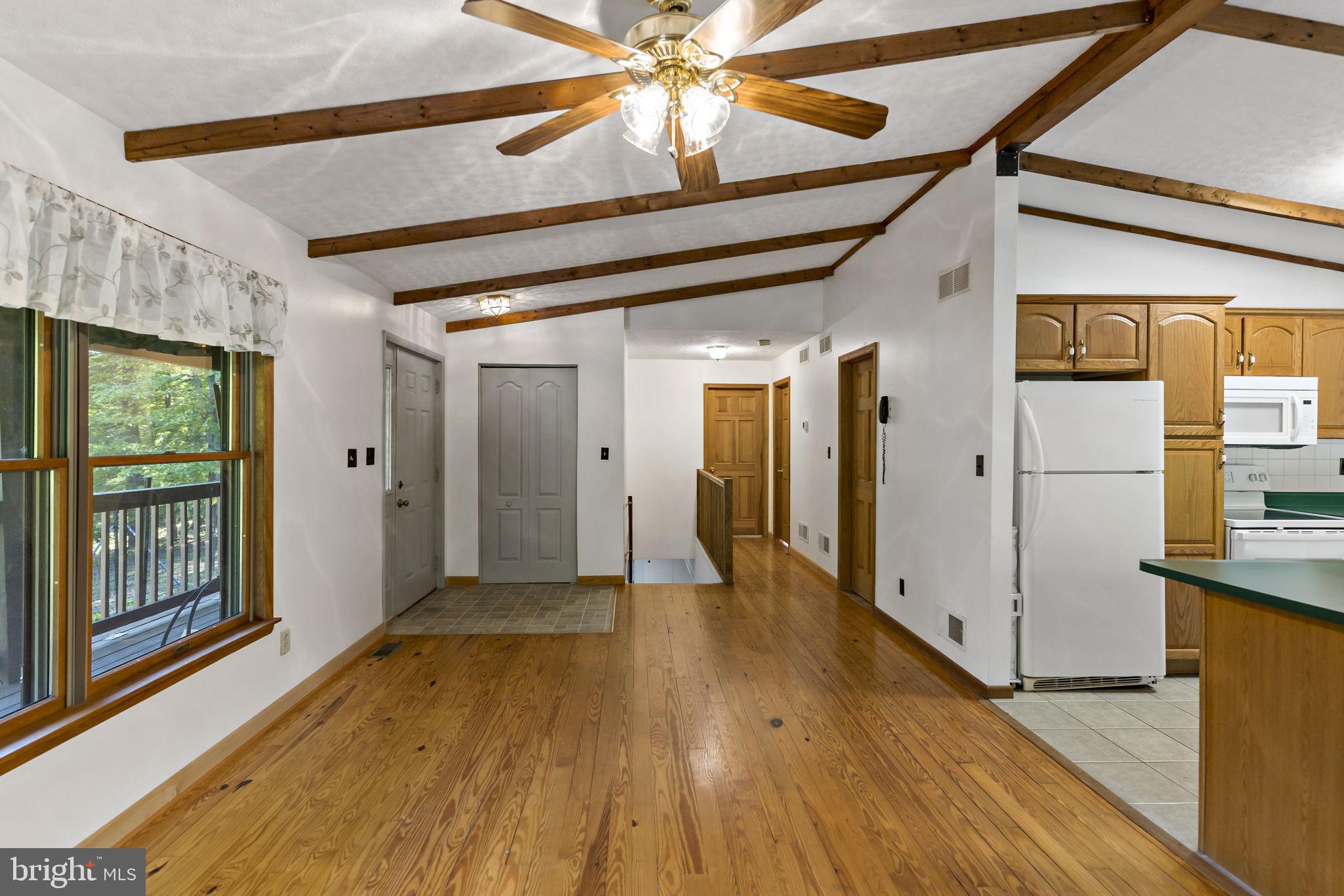 SLEEPY CREEK - Residential