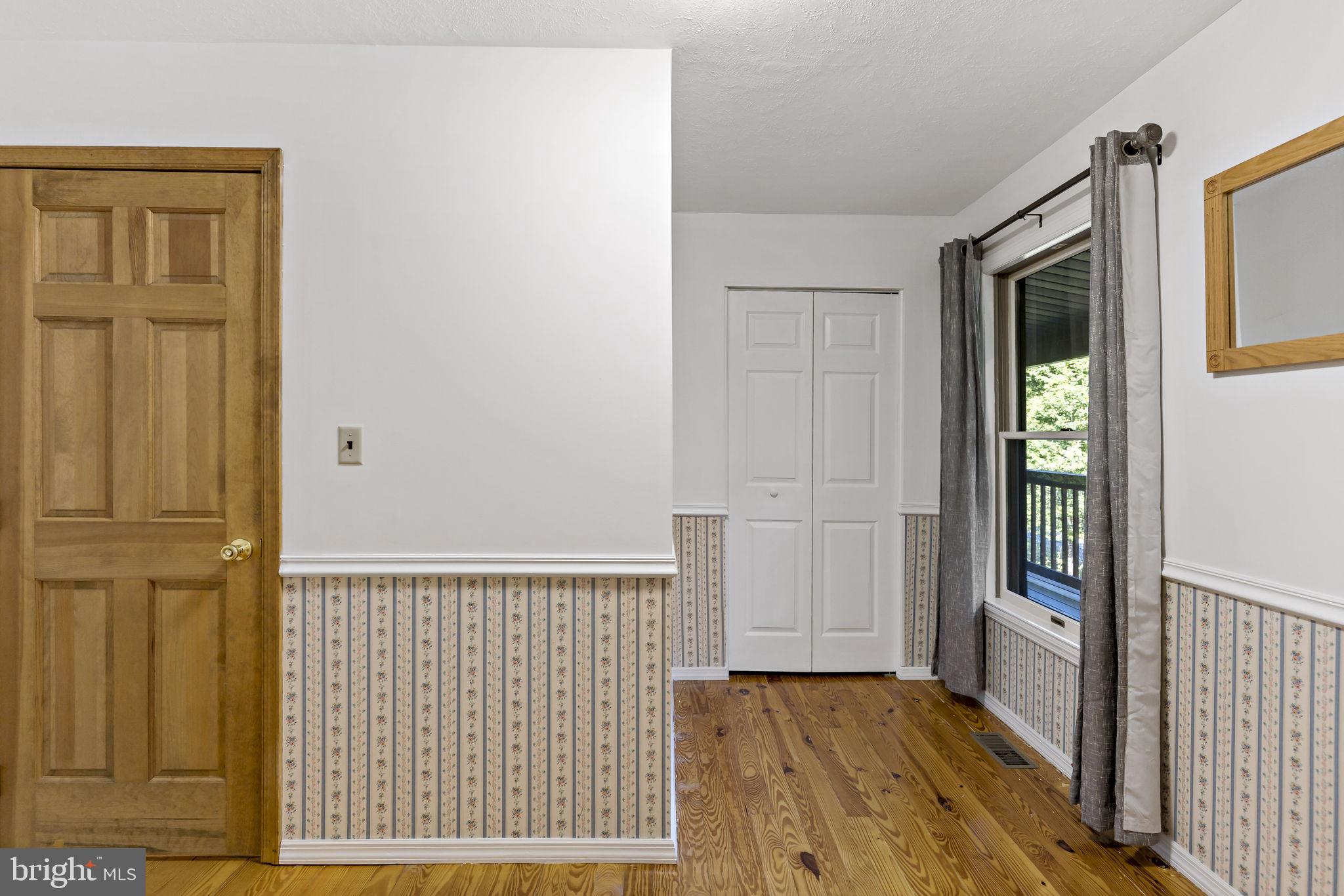 SLEEPY CREEK - Residential