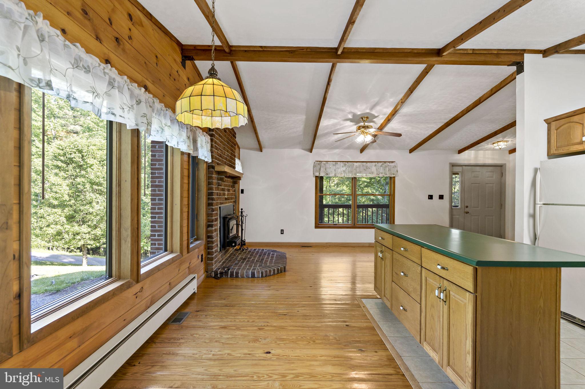 SLEEPY CREEK - Residential