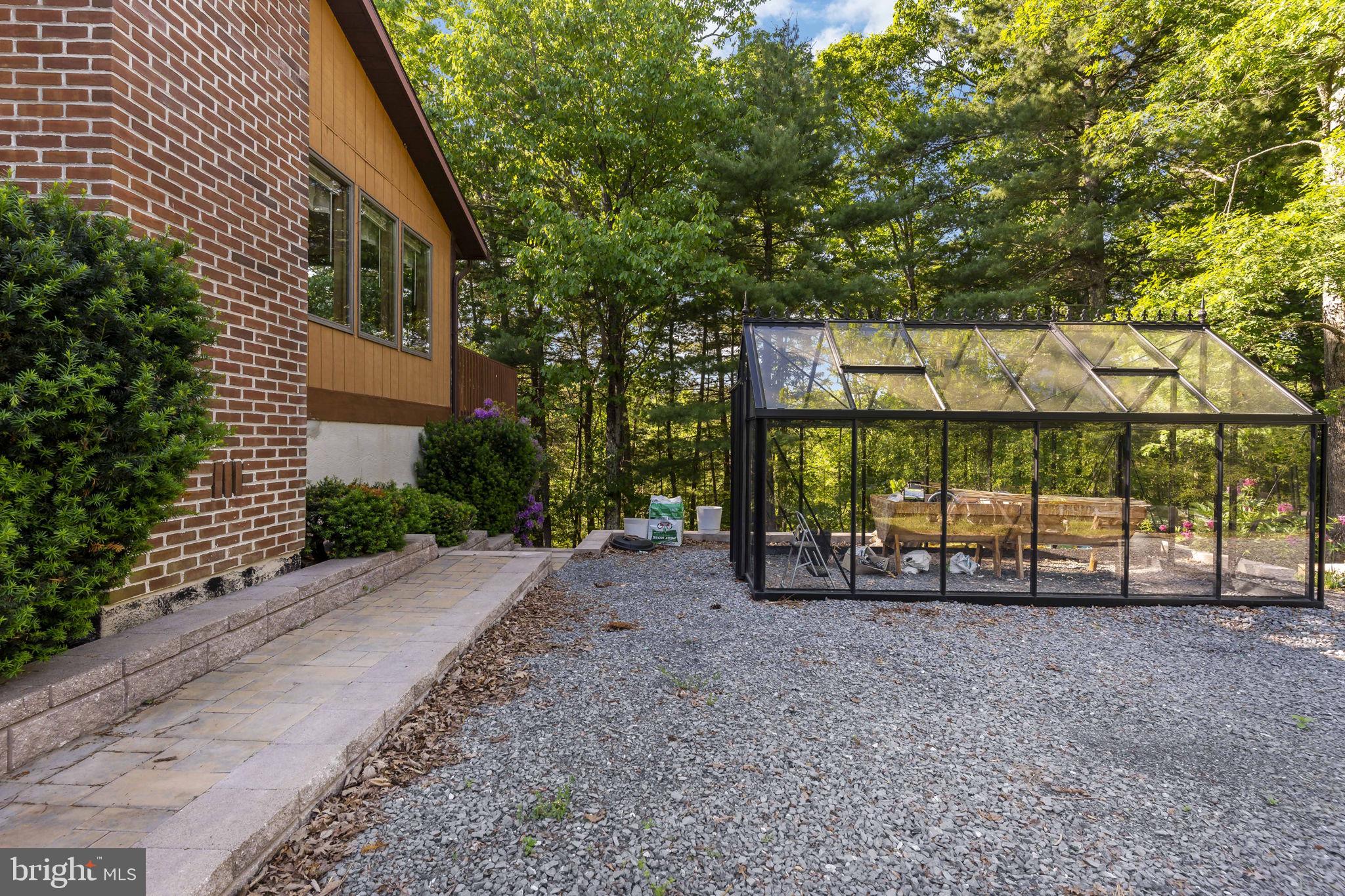 SLEEPY CREEK - Residential