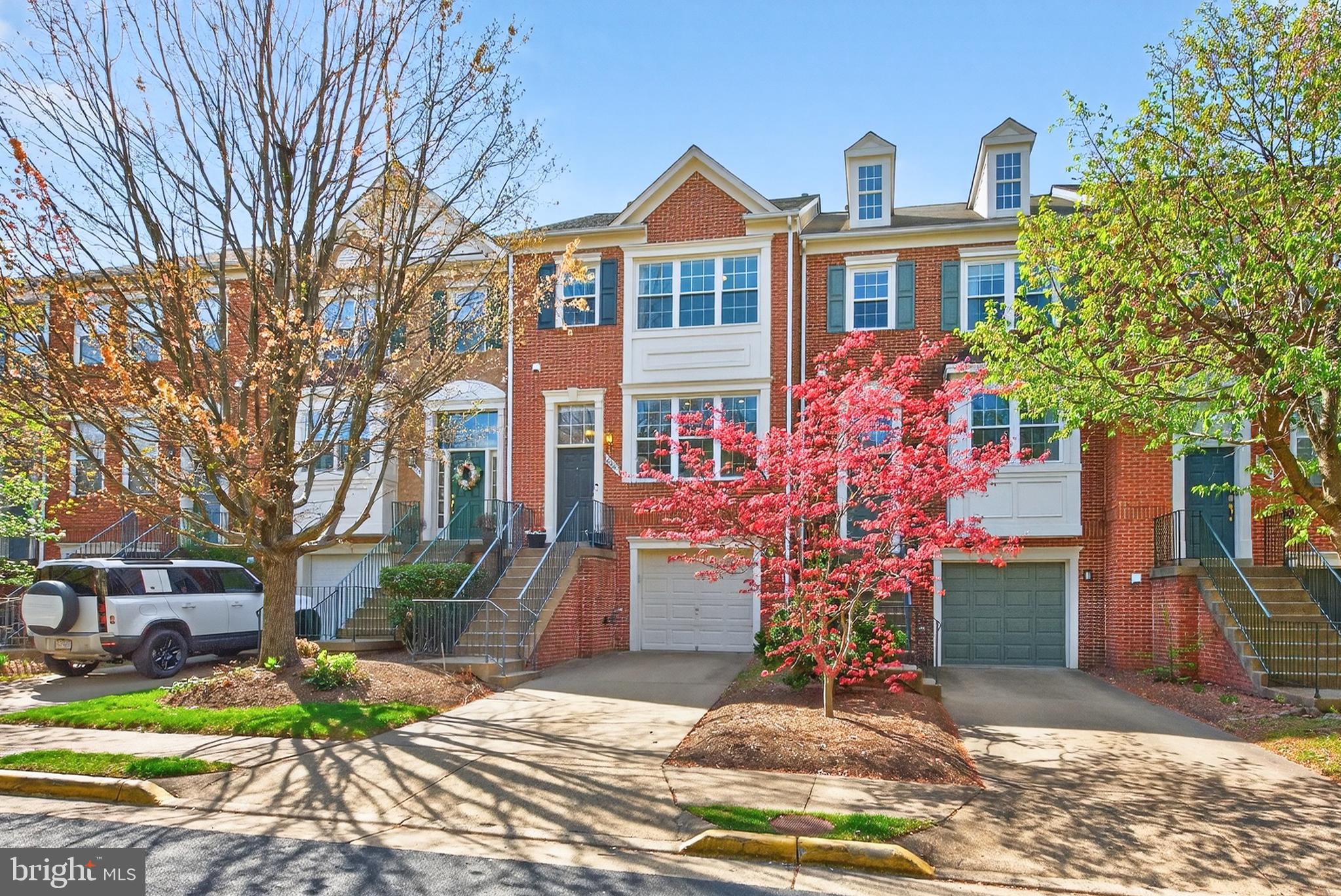 12017 EDGEMERE CIRCLE