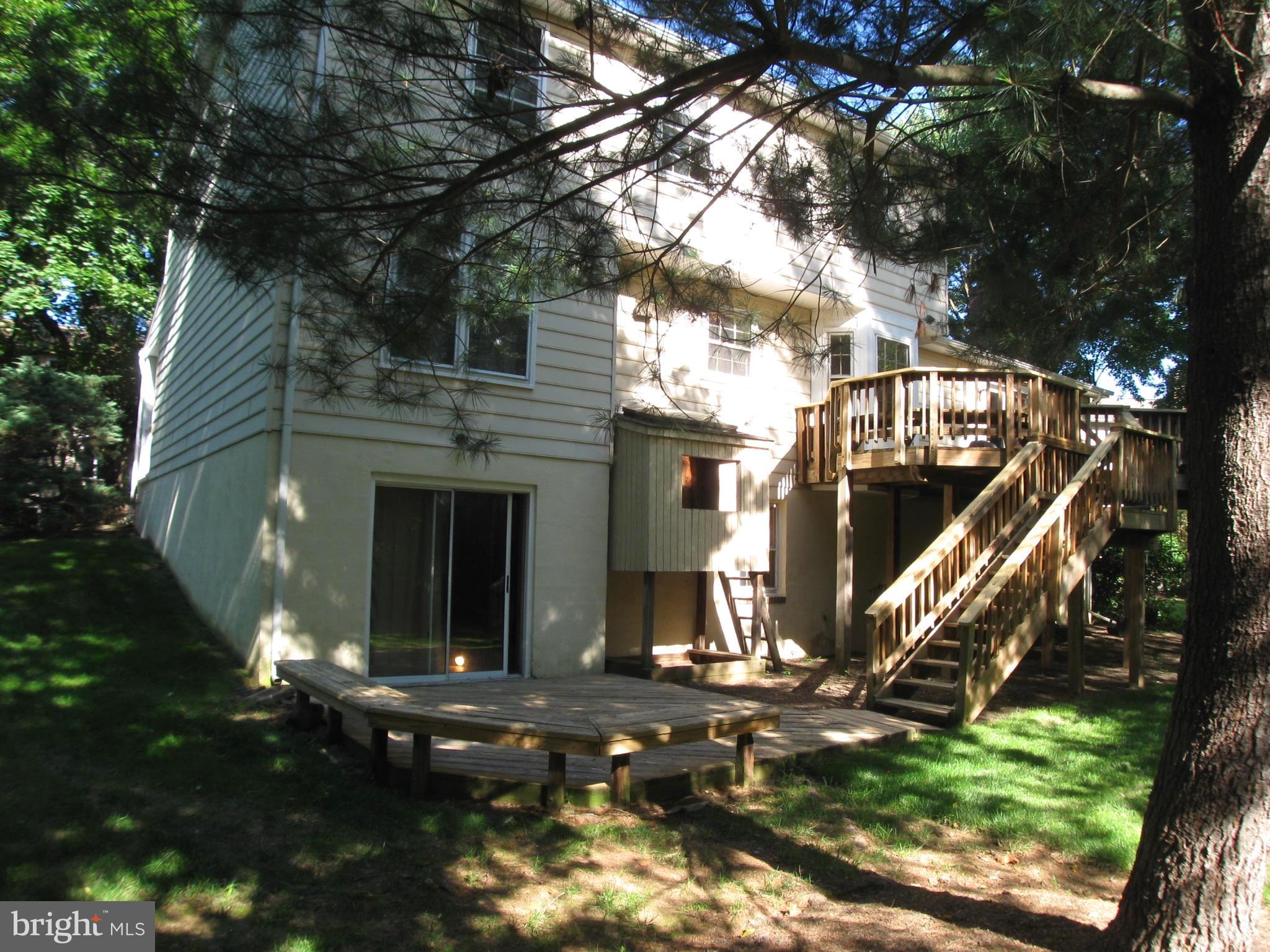 FRANKLIN GLEN - Residential