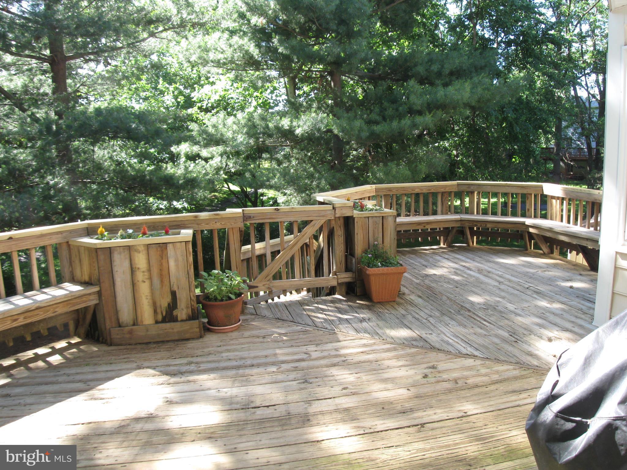 FRANKLIN GLEN - Residential