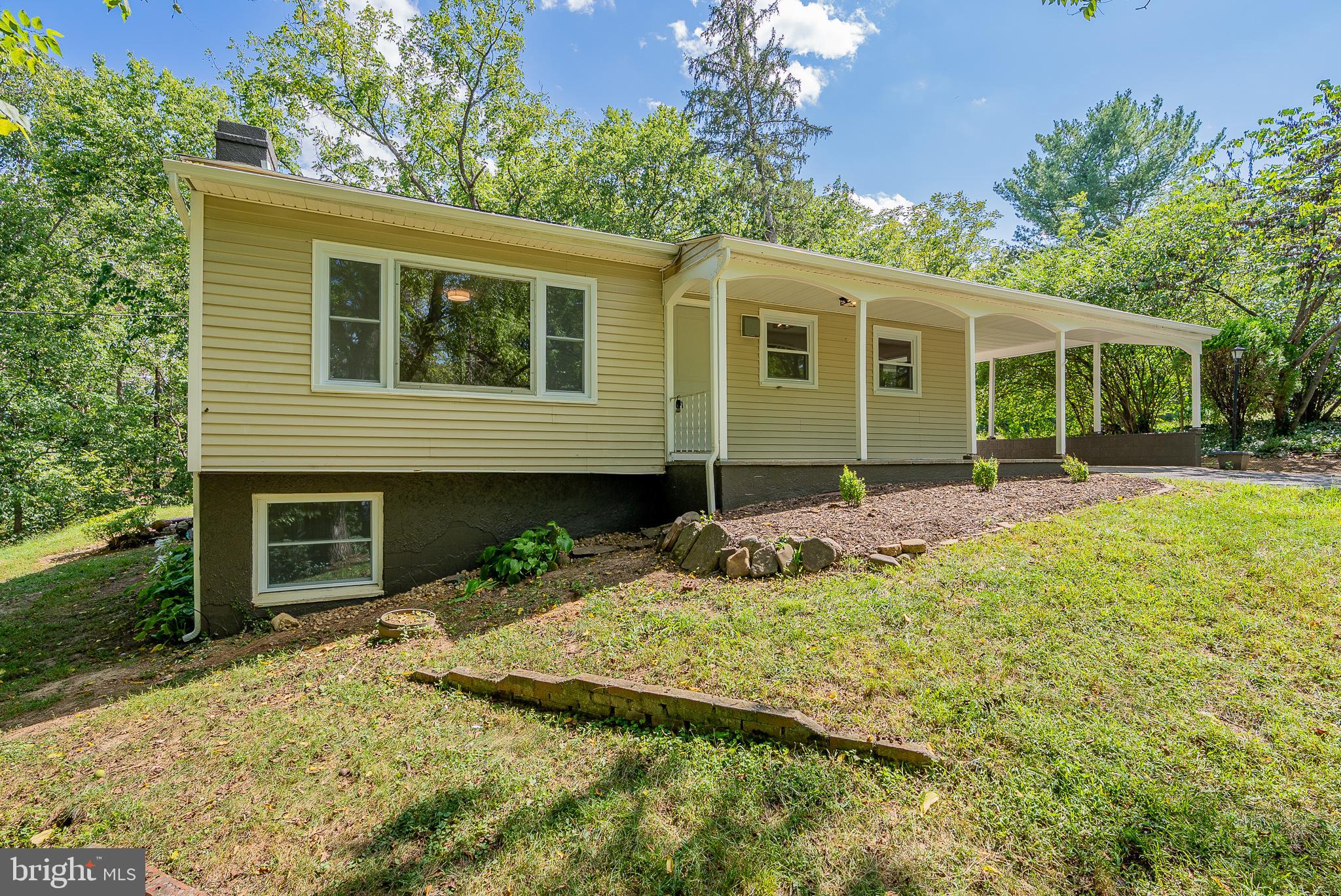 546 LUPTON ROAD