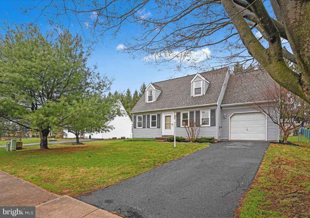 Photo of 615 Oak Street, DENVER, PA 17517 (MLS # PALA2065106)