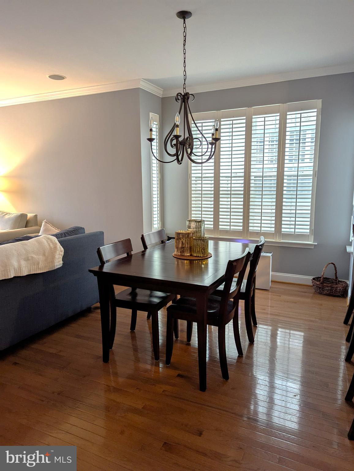 BELLA SQUARE - Residential