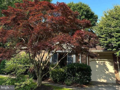 301 HANOVER COURT CHESTERBROOK PA 19087
