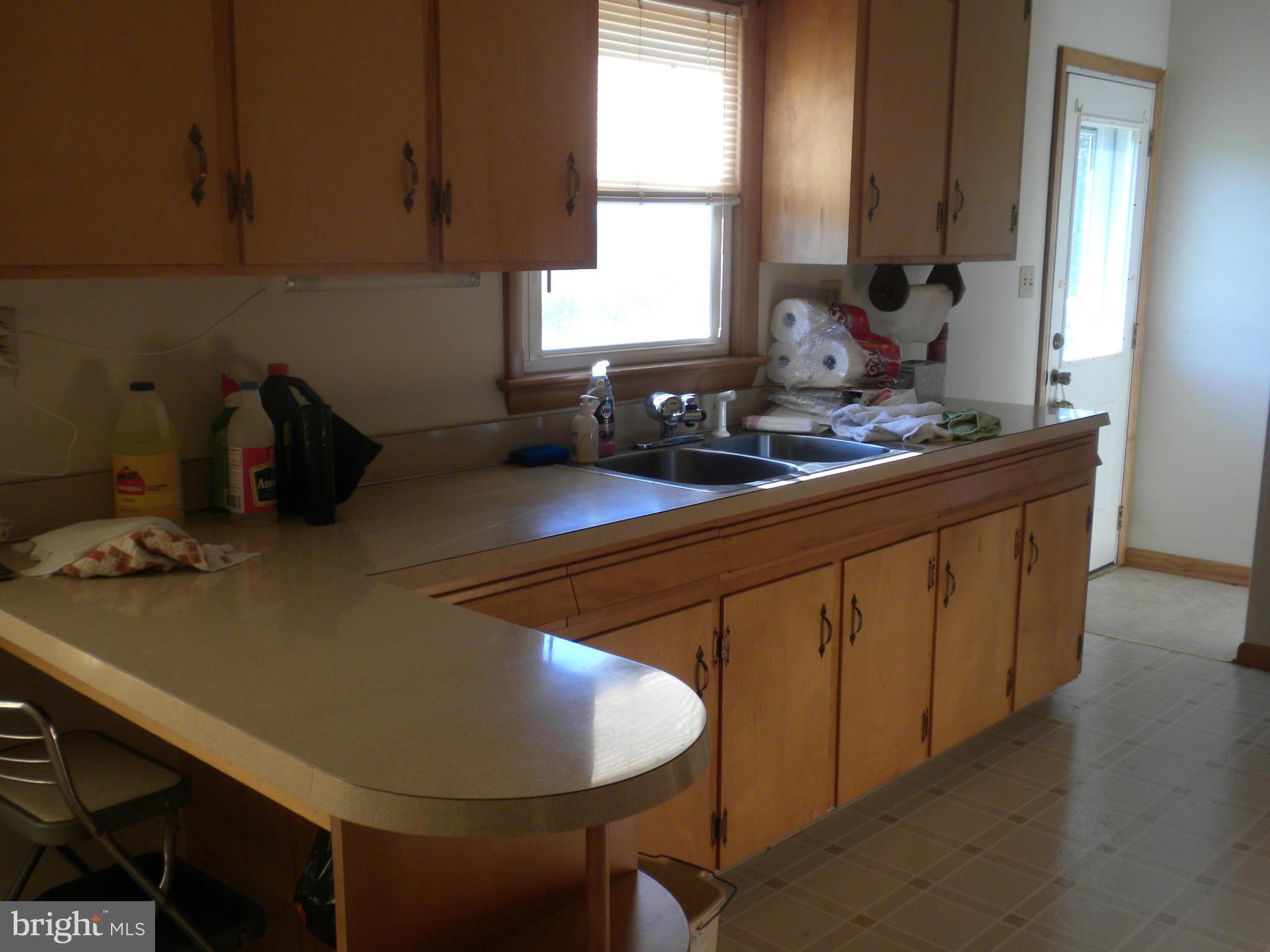 AVONDALE ACRES - Residential