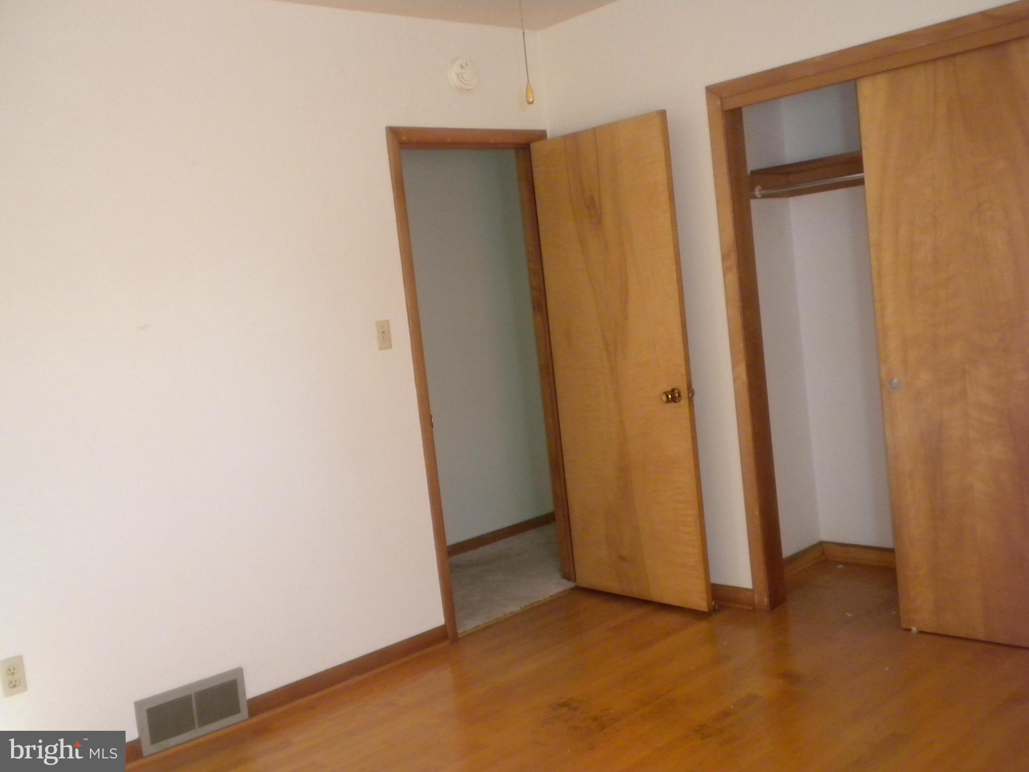 AVONDALE ACRES - Residential