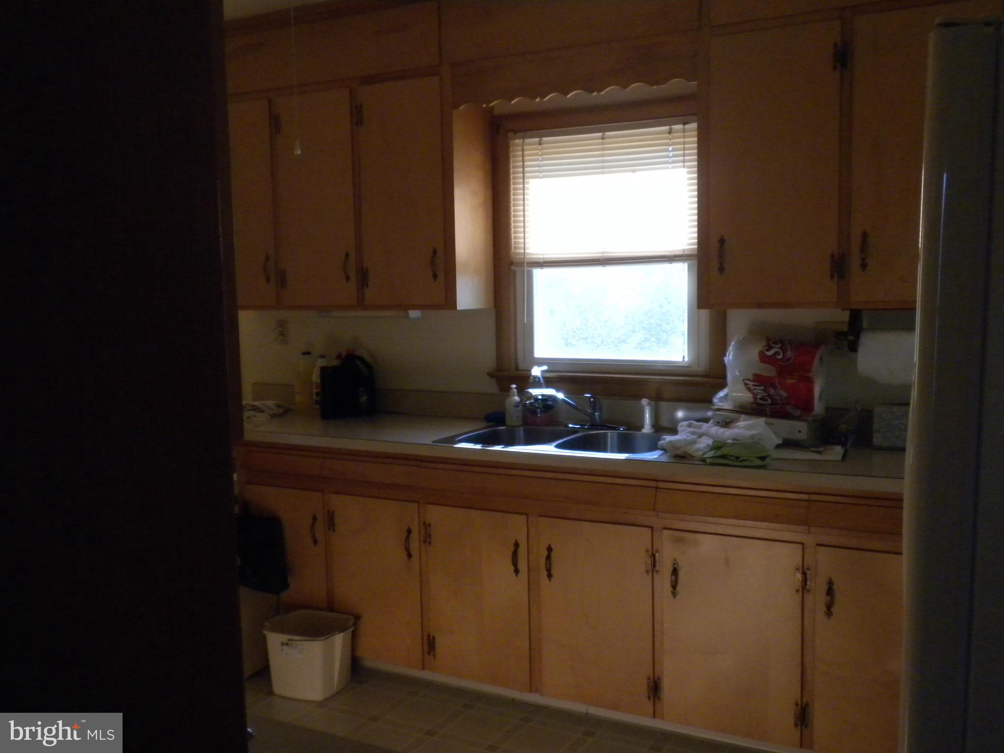 AVONDALE ACRES - Residential